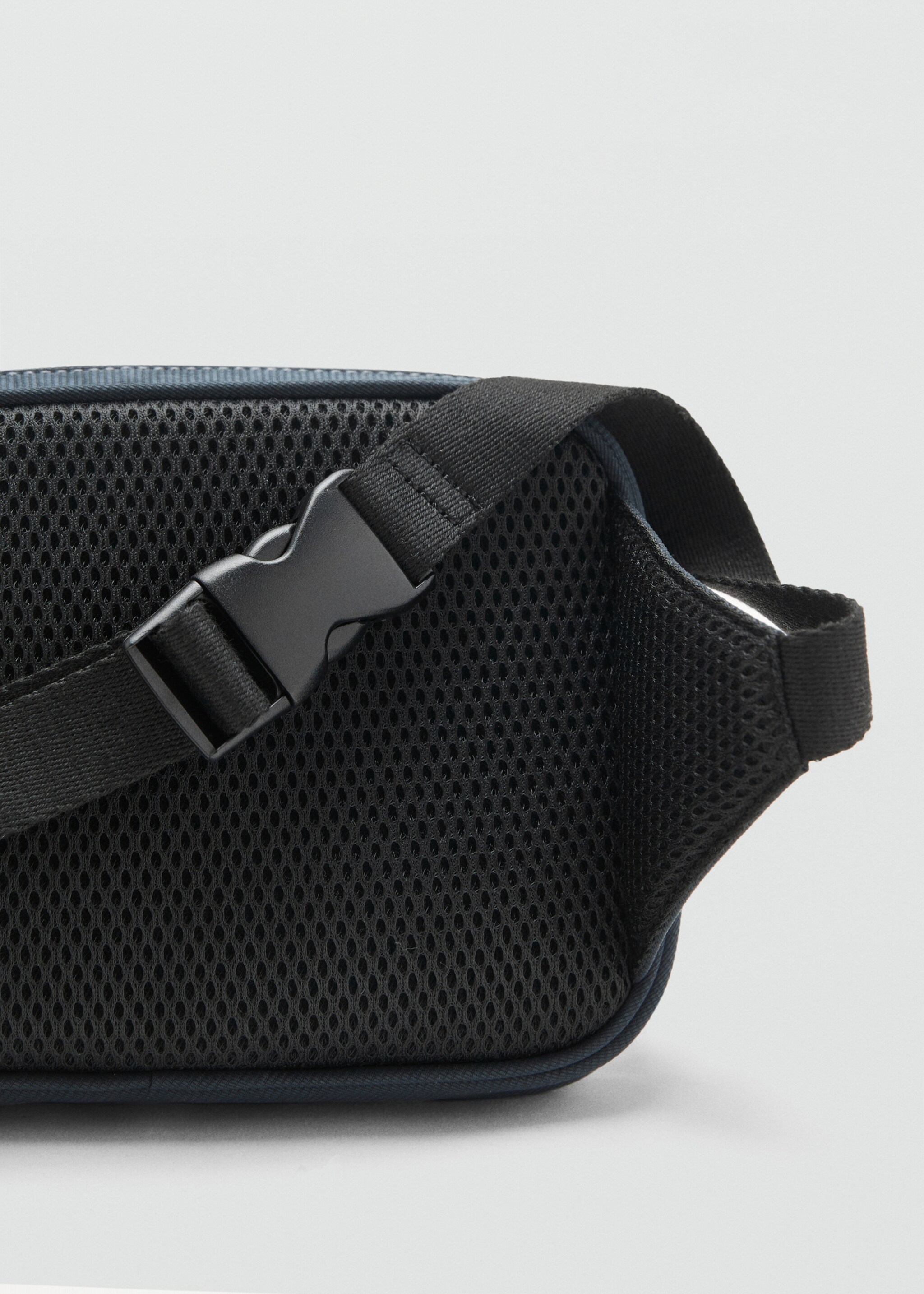 Fanny pack with cords - Details of the article 1, Navy. Ref: 17036742-00.