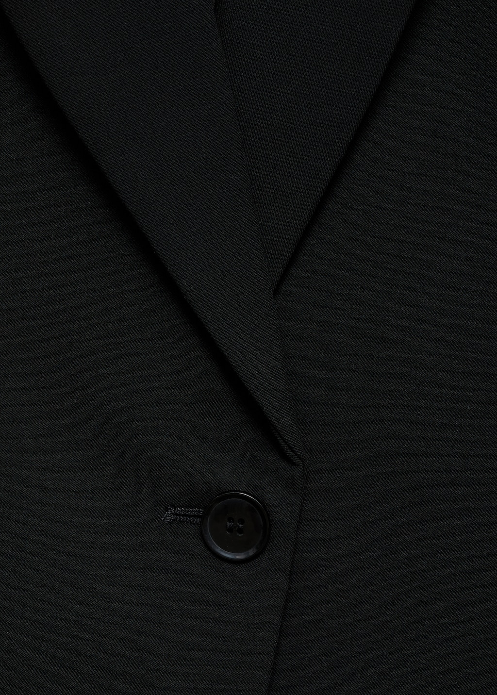 Suit blazer with flap pockets