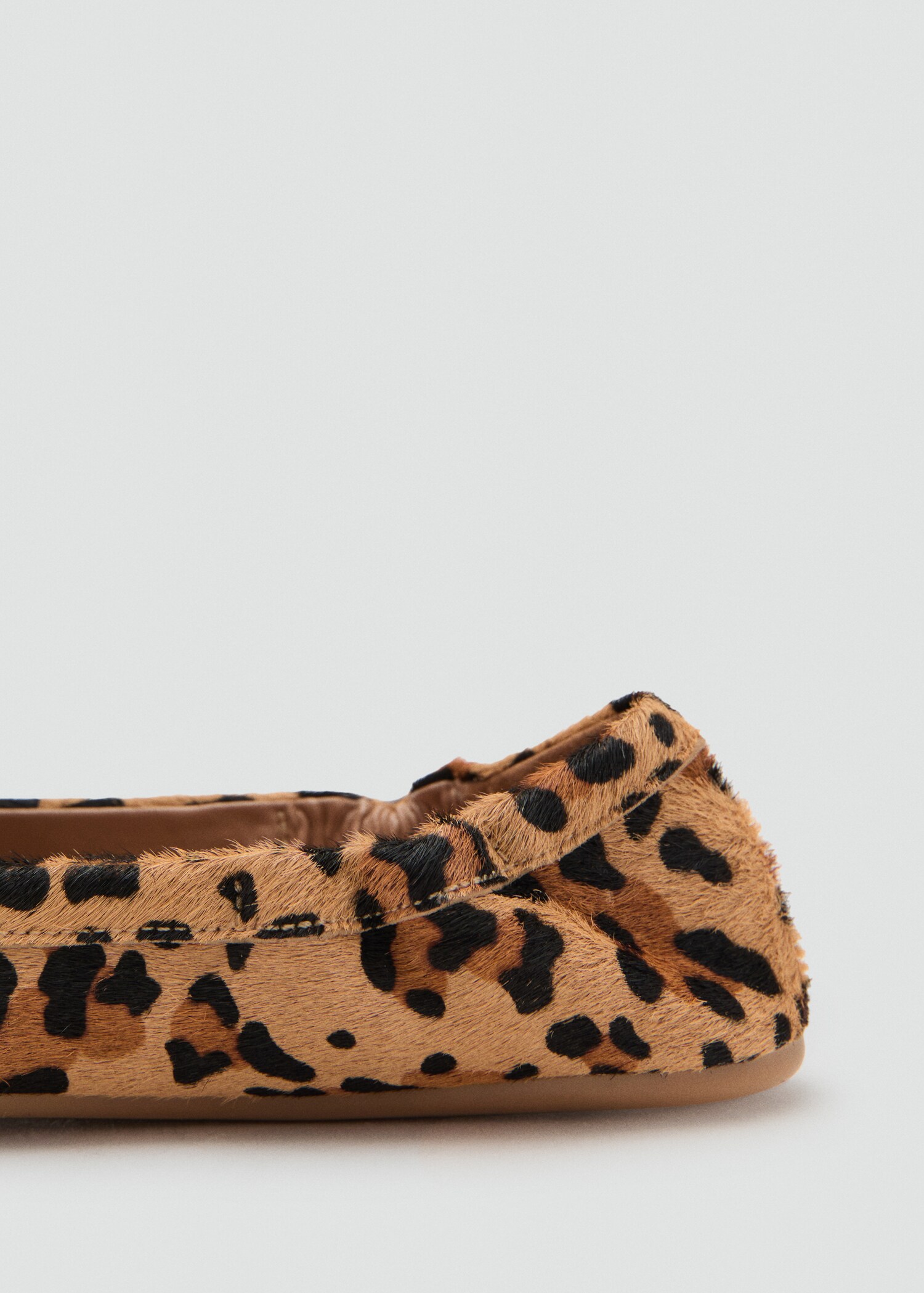 Leopard-print leather moccasins - Details of the article 1