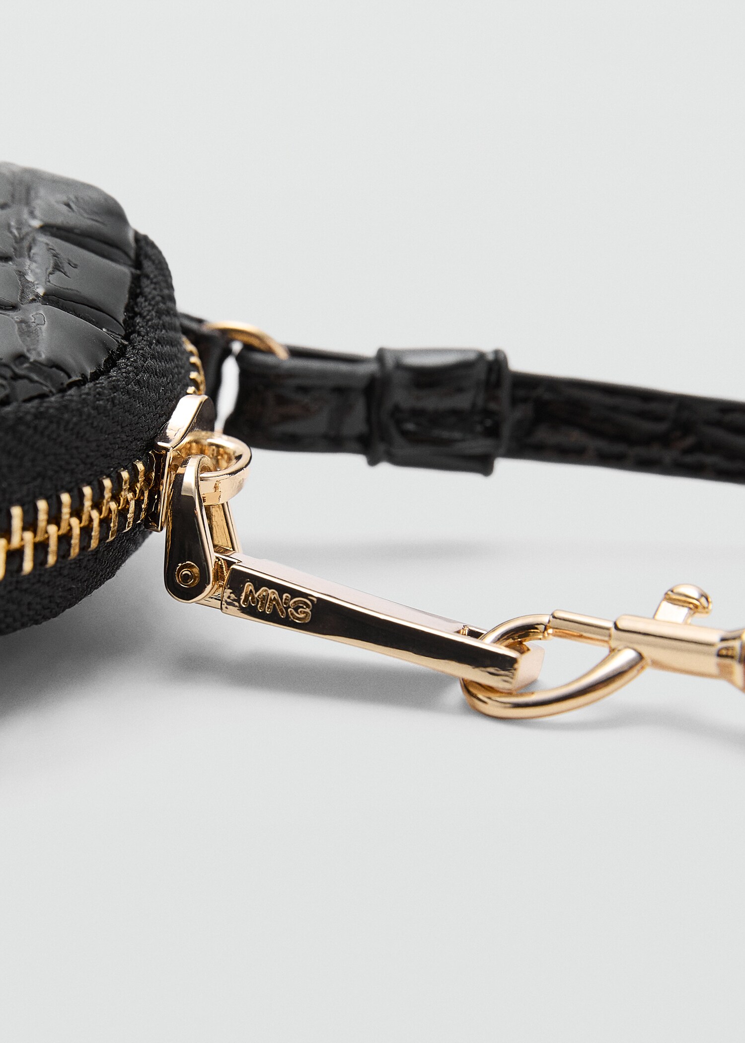 Crocodile-effect keychain purse - Details of the article 1