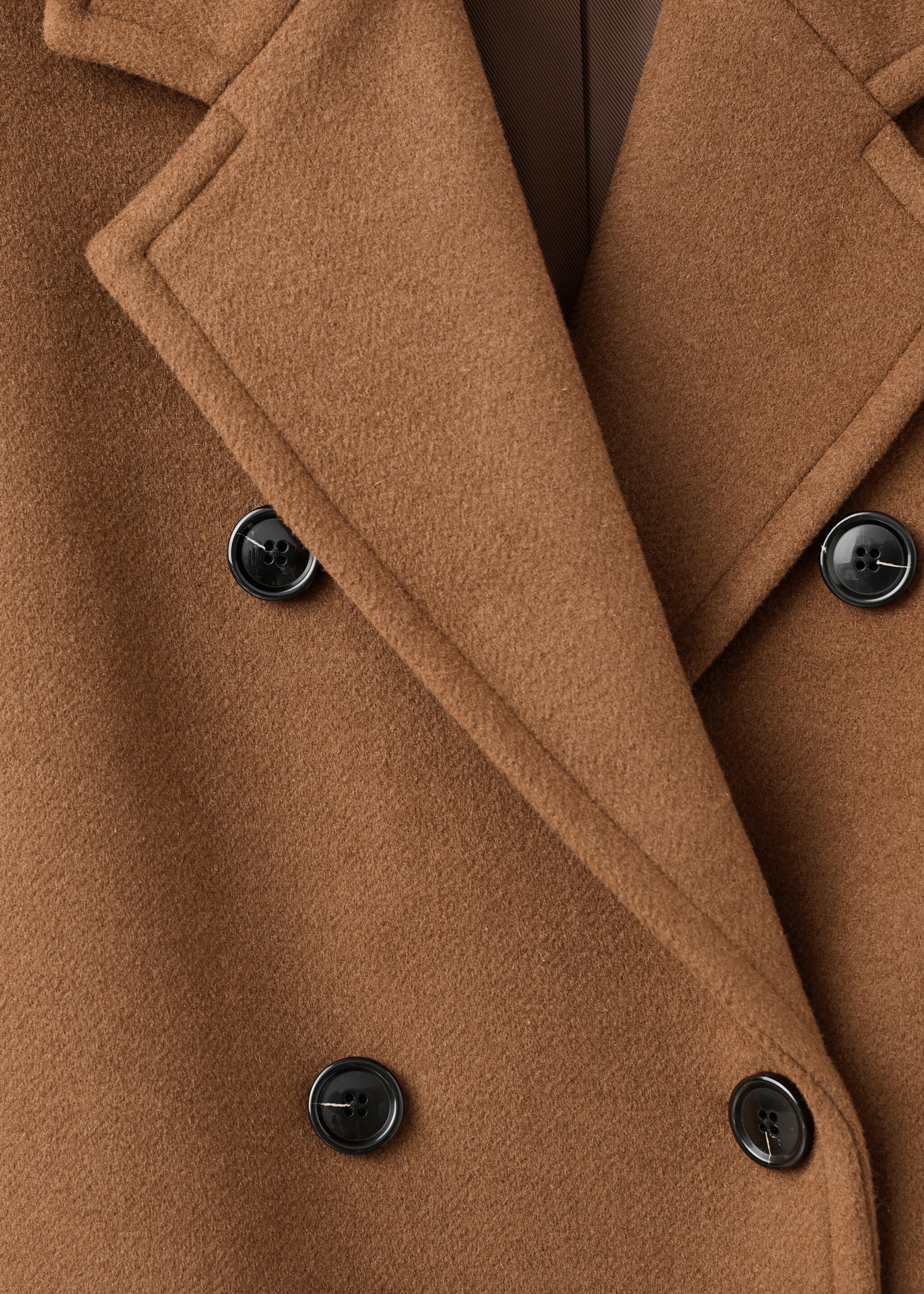 Double-breasted wool coat - Details of the article 8, Ochre. Ref: 17037769-00.