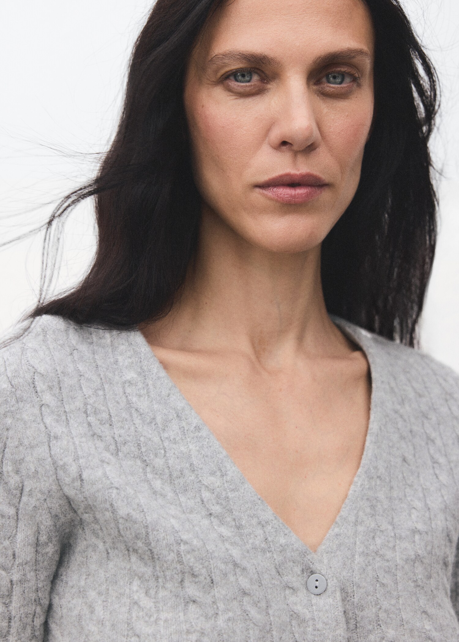 Knitted braided cardigan - Details of the article 1