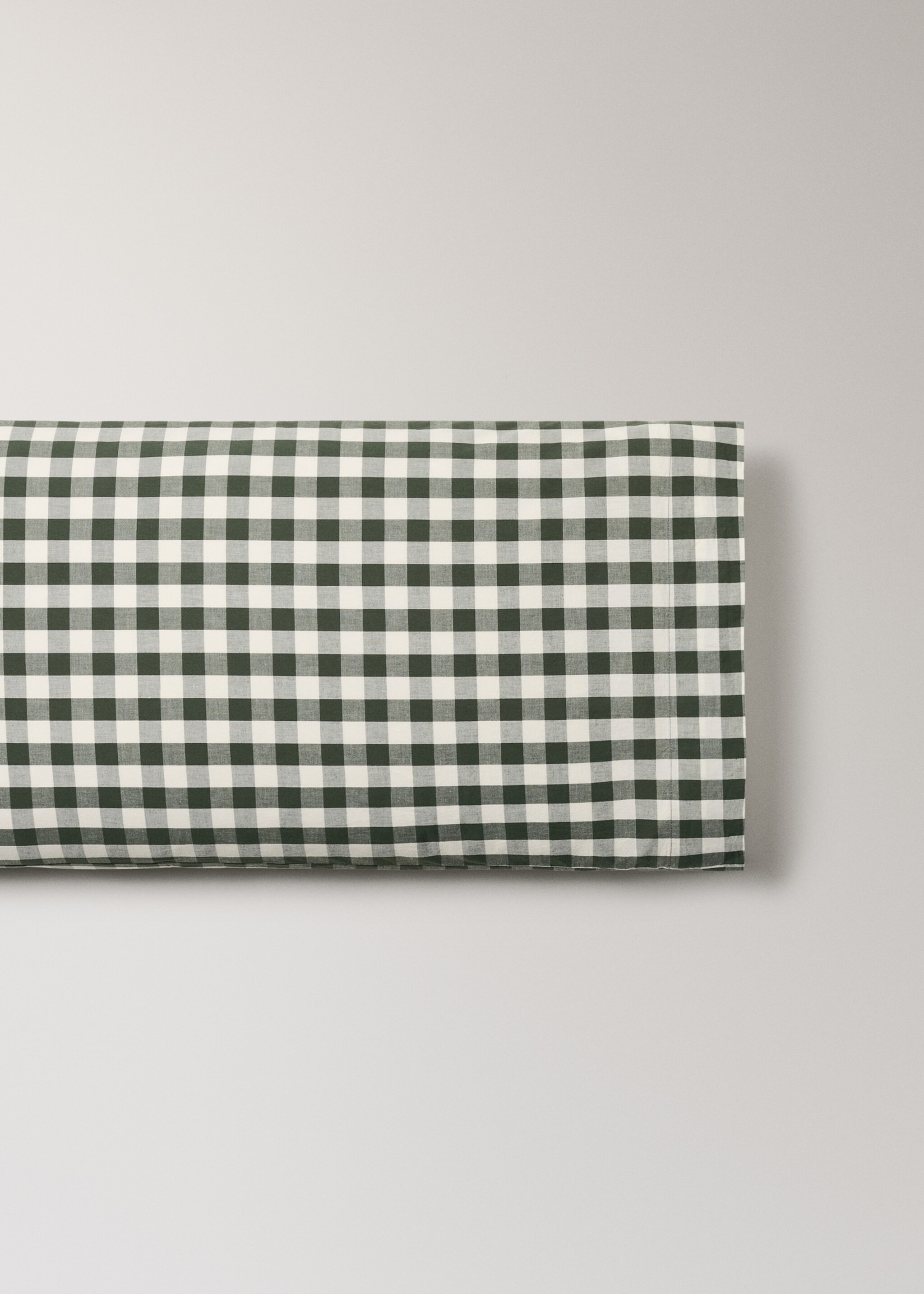 Yarn-dyed cotton gingham check pillowcase 45x110cm - Article without model, Dark Green. Ref: 17037787-00.