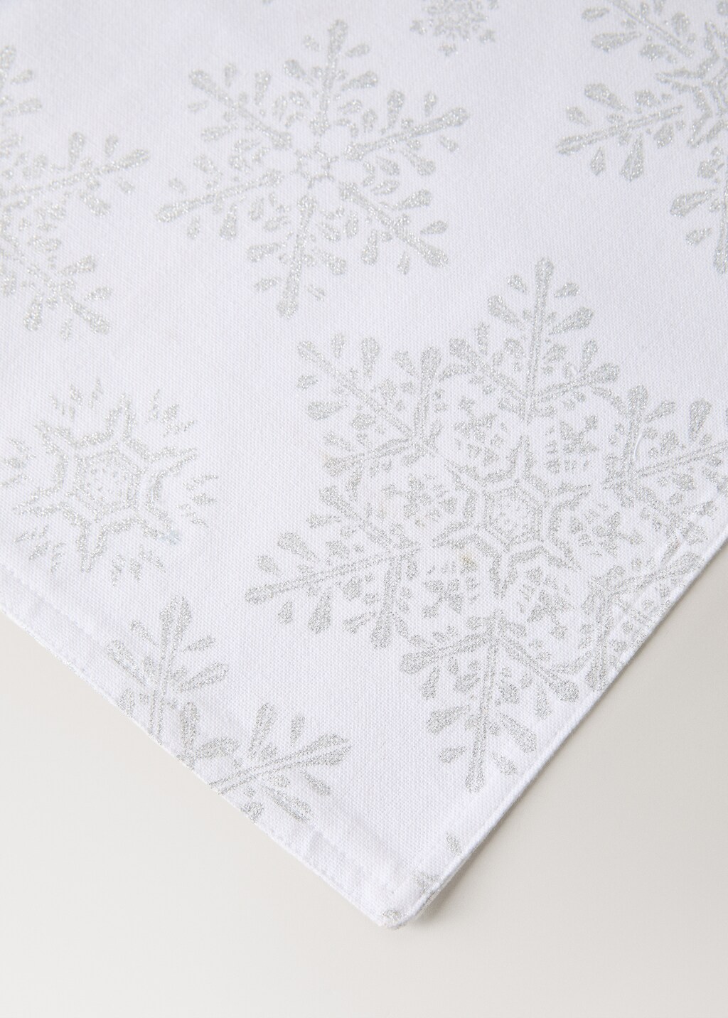 100% cotton placemat with Christmas motif