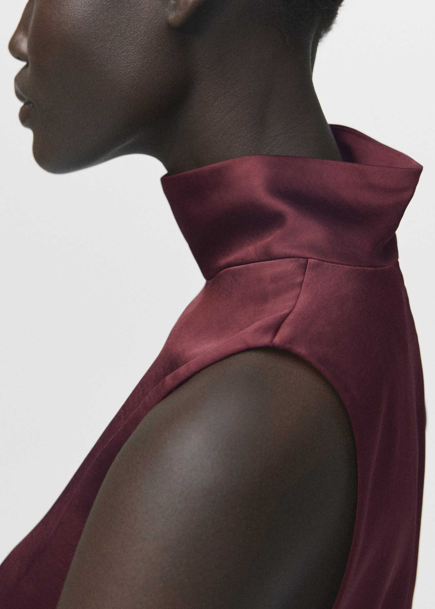 High collar satin blouse - Details of the article 6