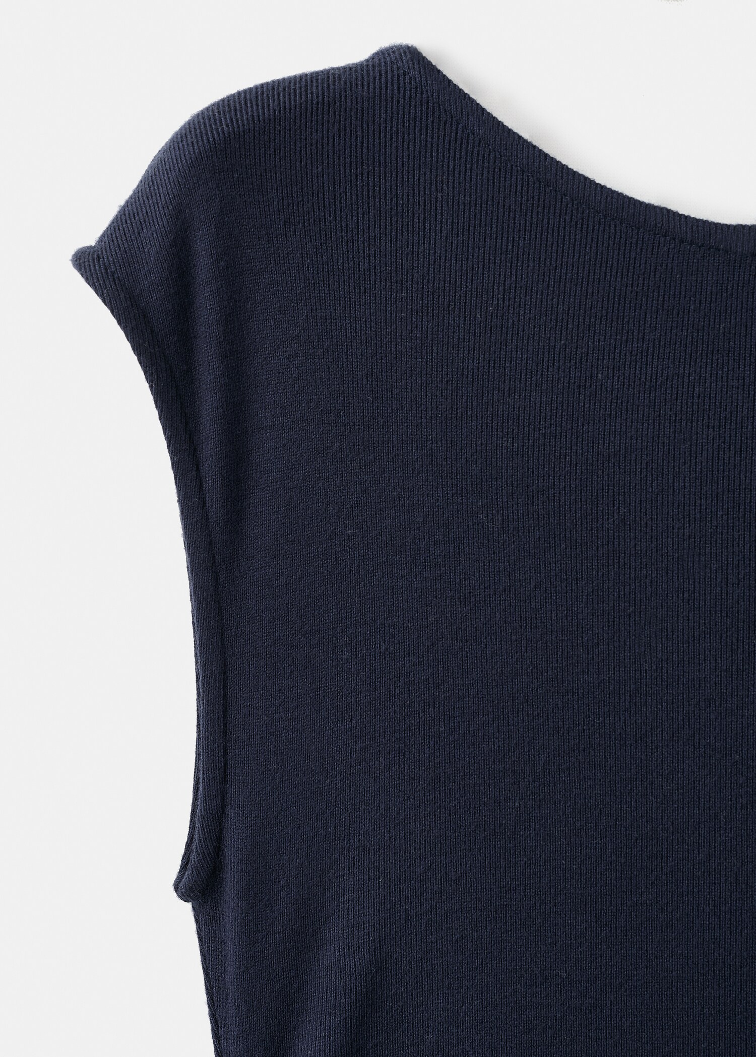 Ruched fitted dress - Details of the article 0