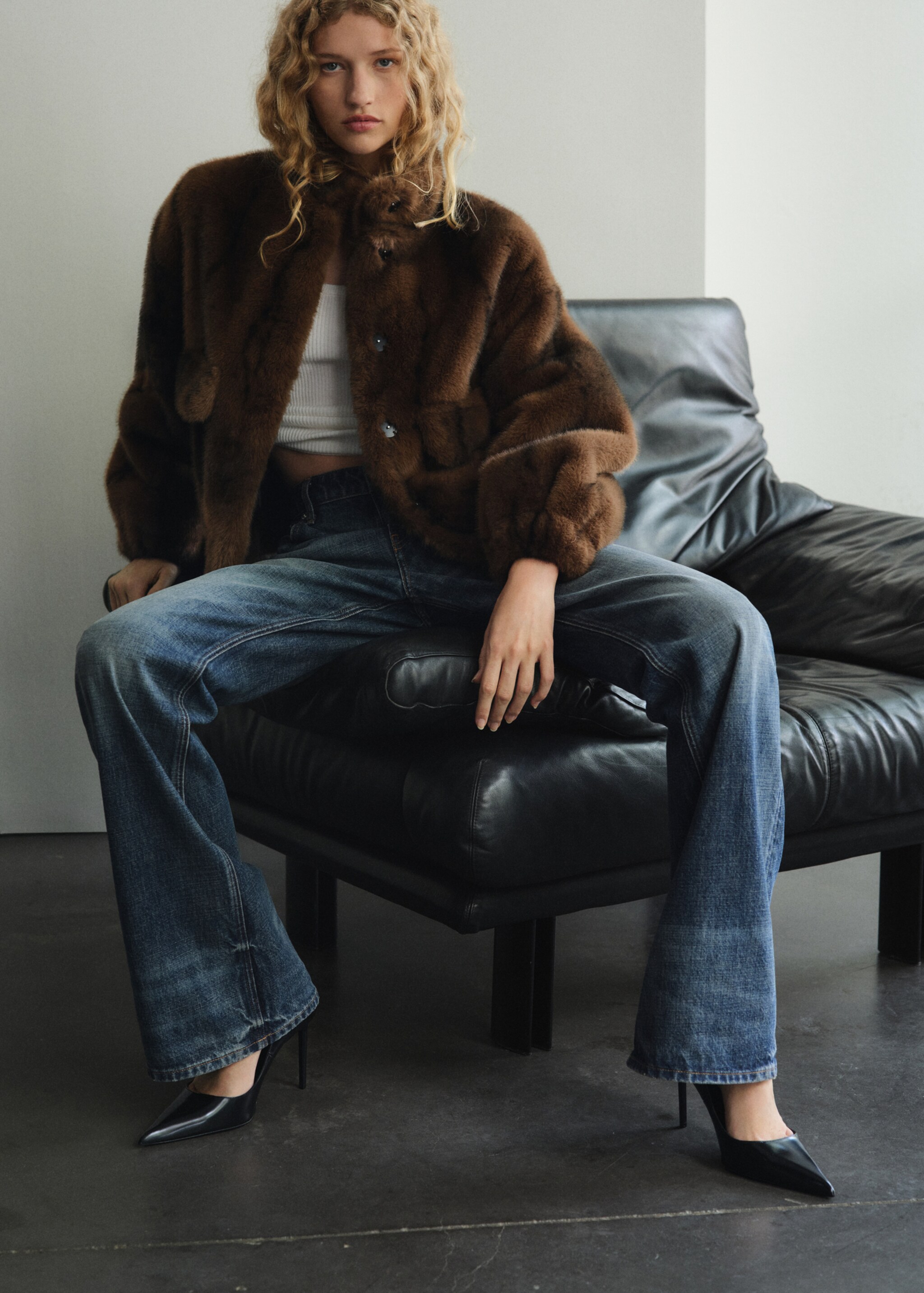 Jean flare taille mi-haute - Plan moyen, Bleu foncé vintage. Ref: 17037812-00.