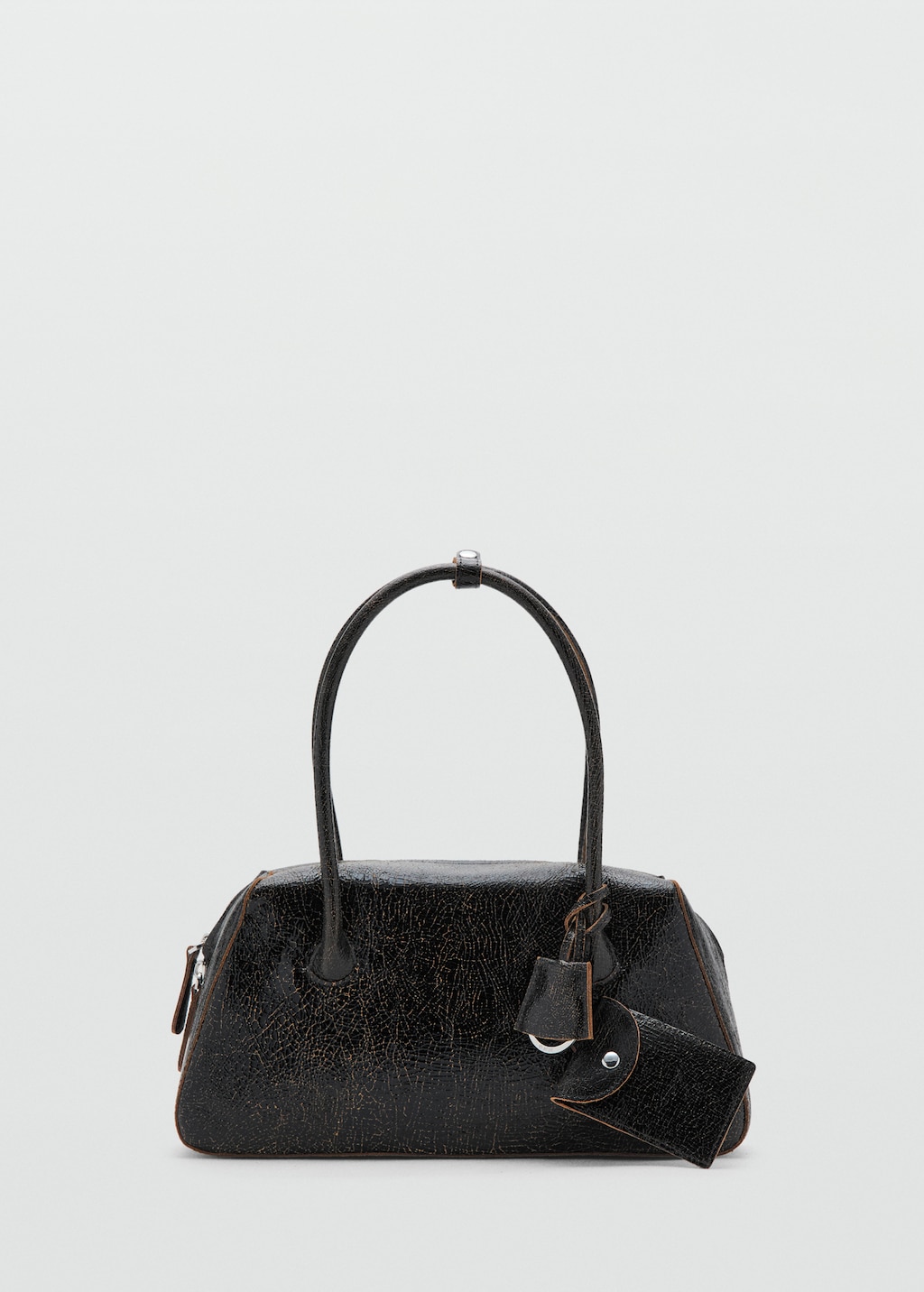Leather shoulder bag with charms