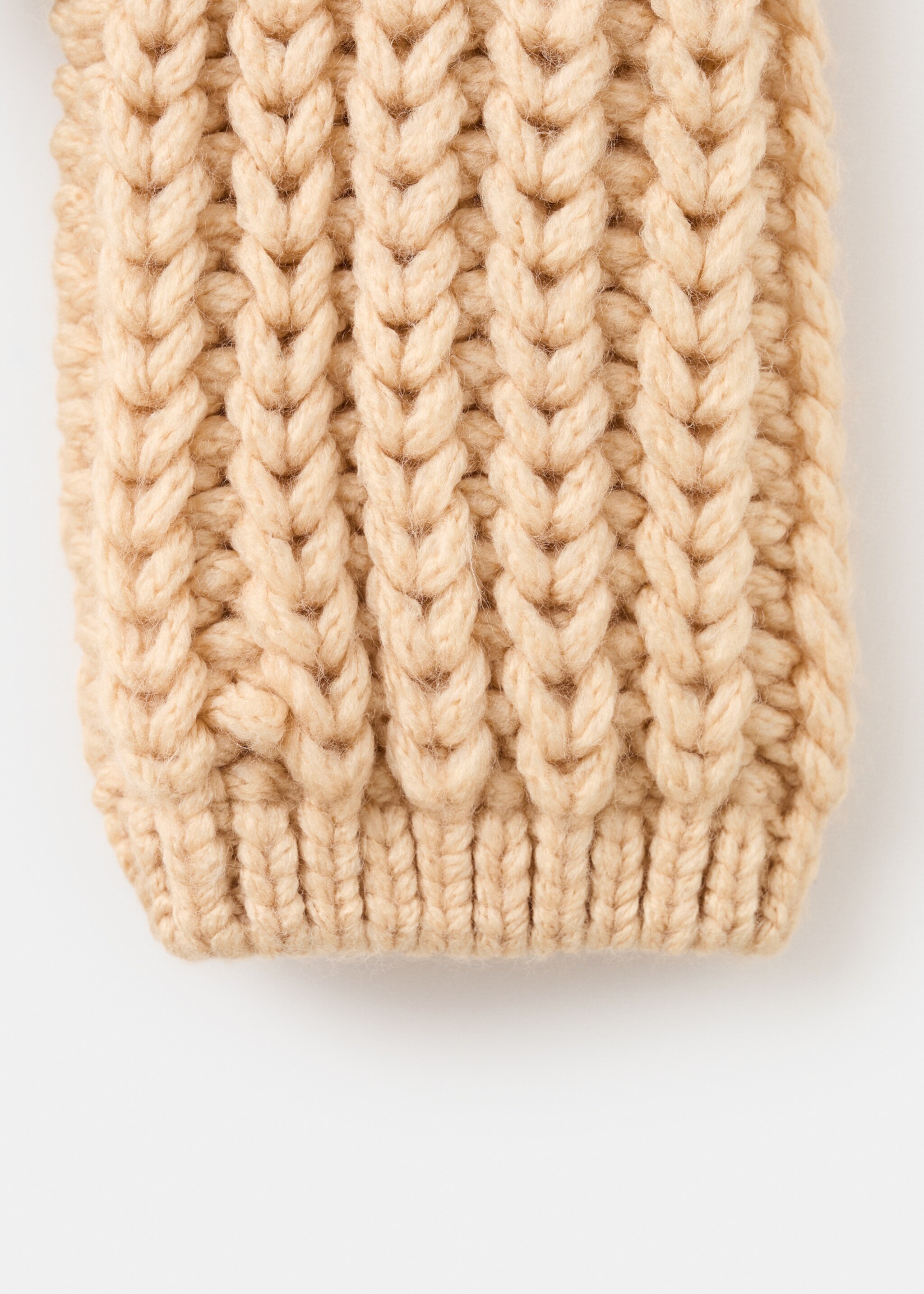Chunky-knit cardigan with jewel buttons - Details of the article 0, Beige. Ref: 17037814-00.