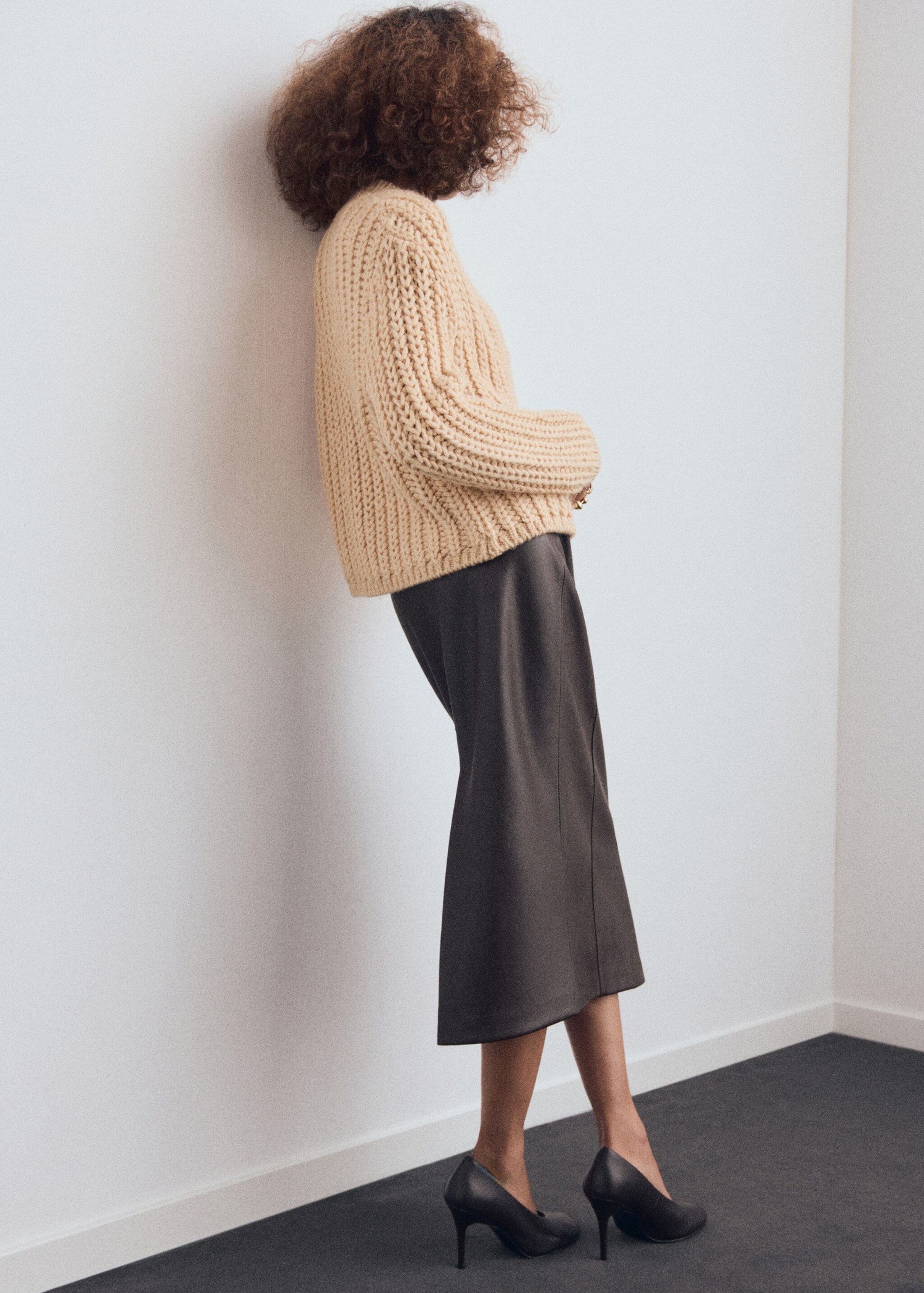Chunky-knit cardigan with jewel buttons - Reverse of the article, Beige. Ref: 17037814-00.