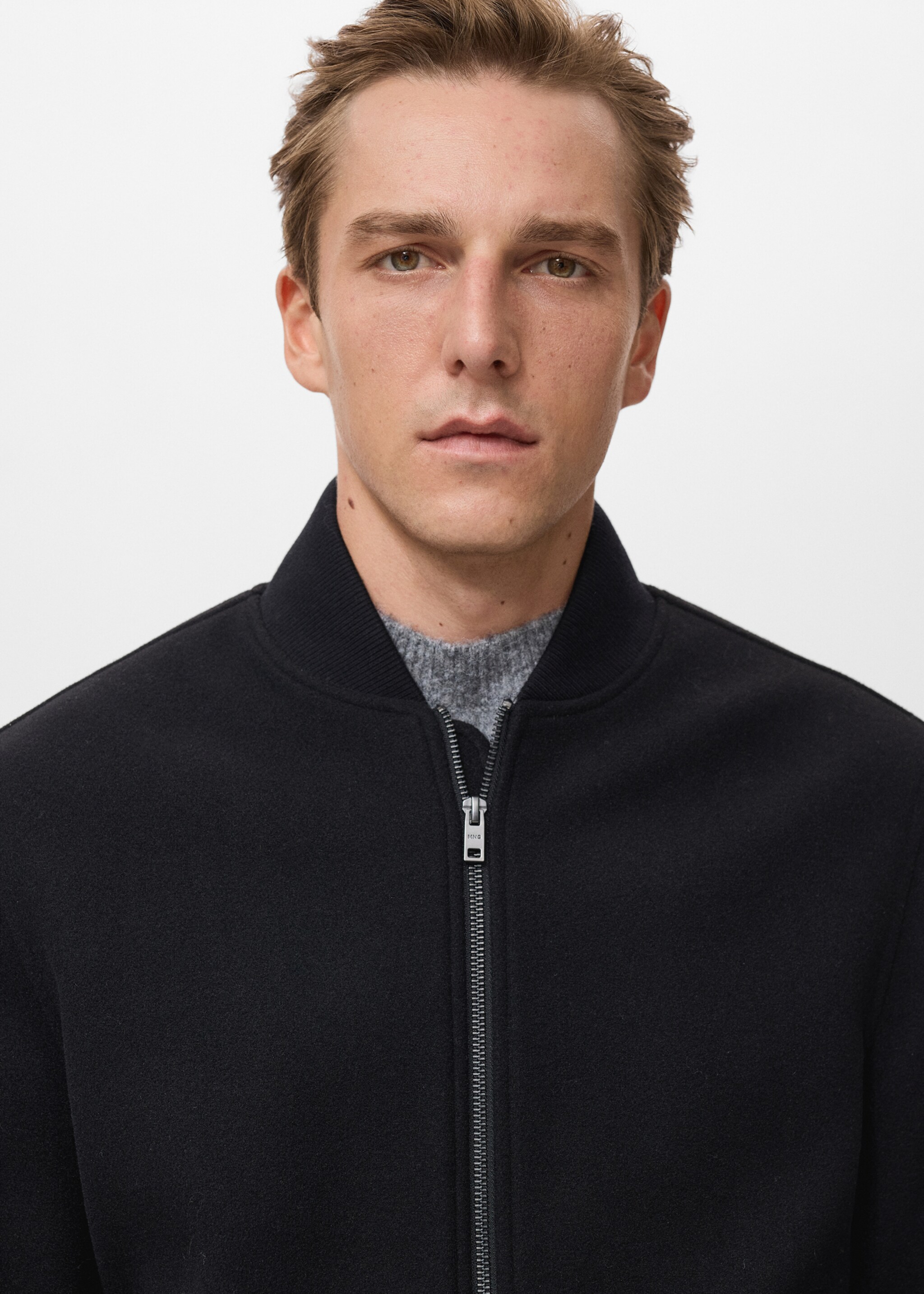 Bomber jacket with zip - Details of the article 1, Black. Ref: 17037889-00.