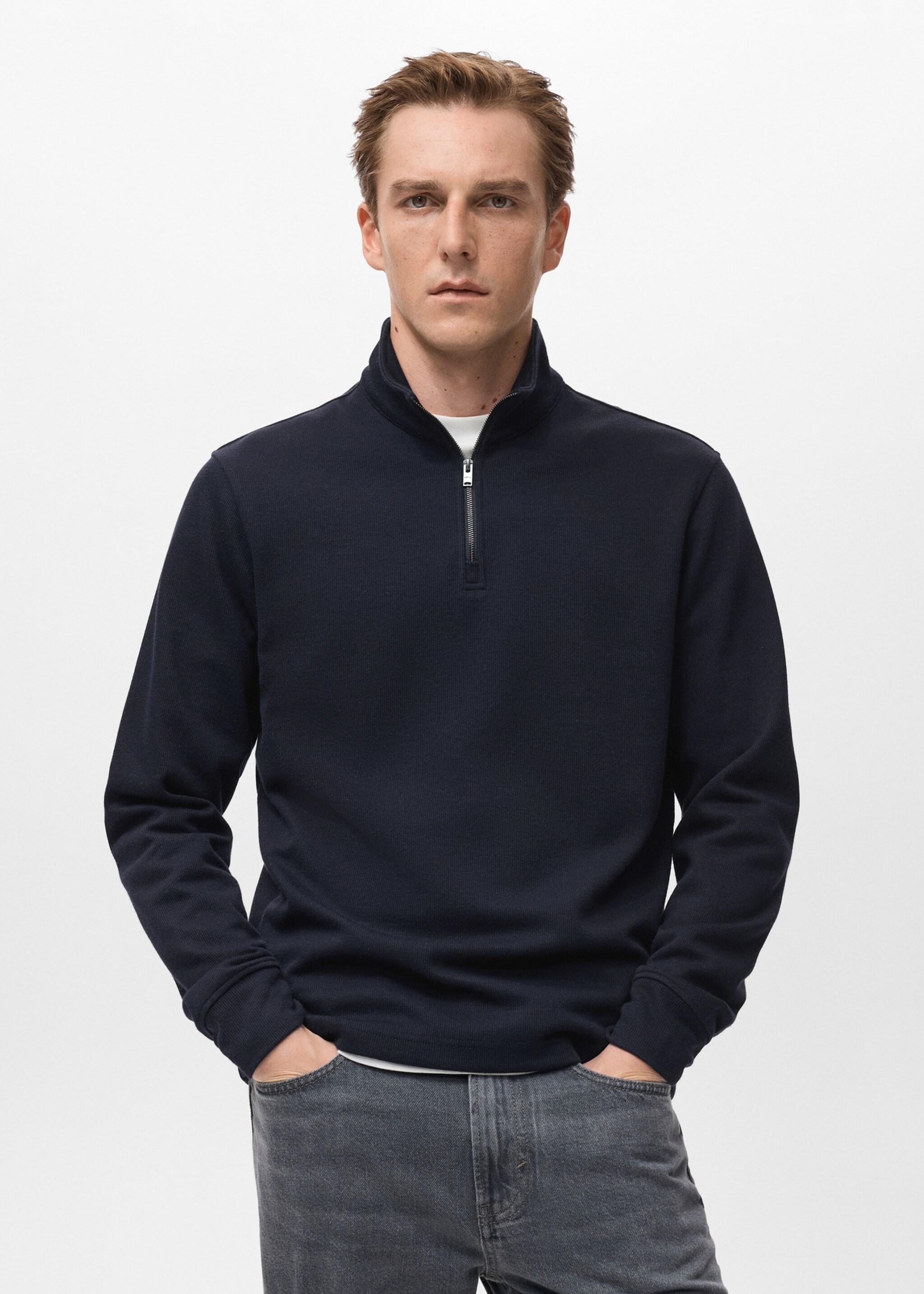 Sweat zip coupe normale - Plan moyen, Bleu marine. Ref: 17037898-00.