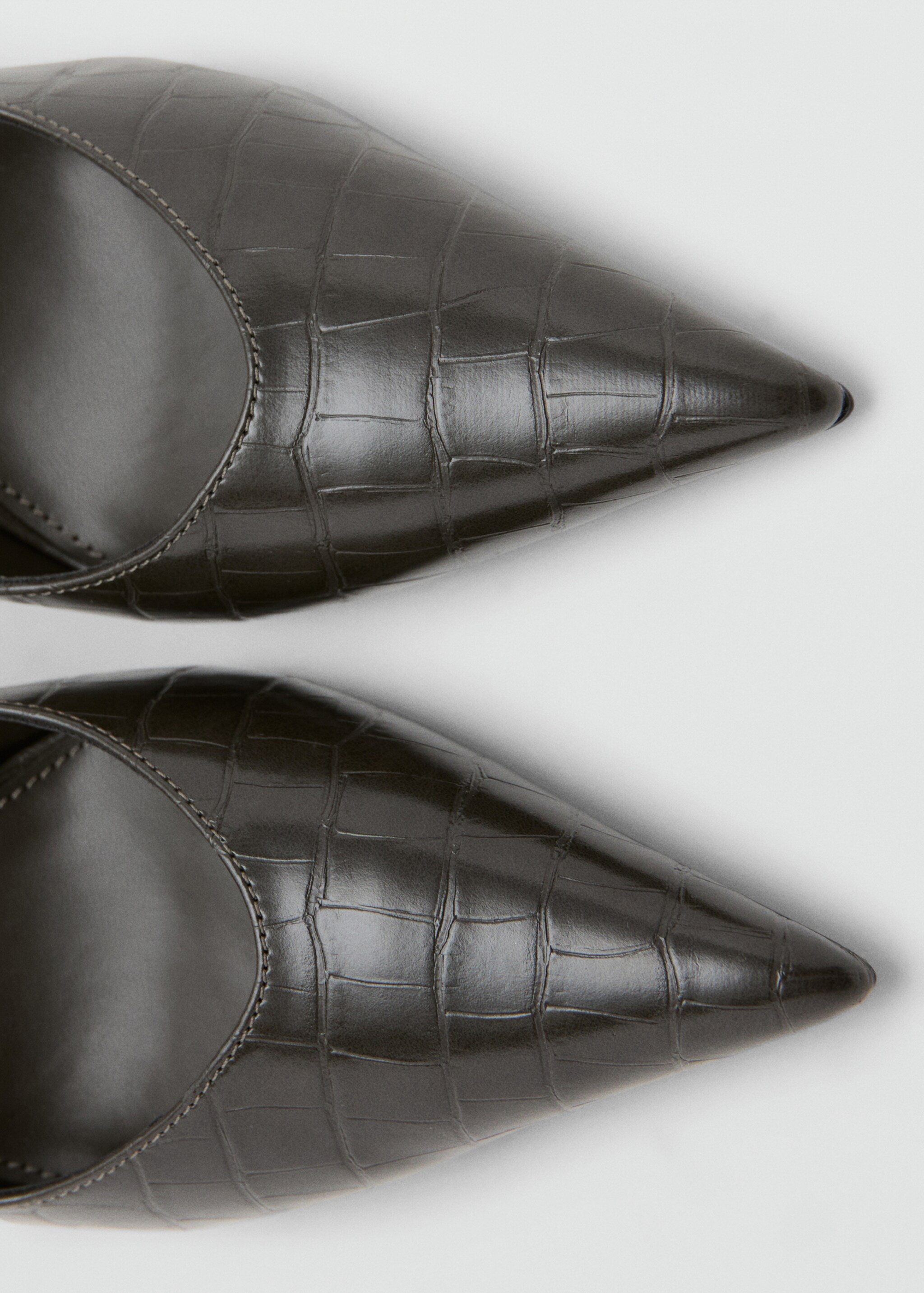 Croc-effect heeled shoes - Details of the article 2, Light Heather Grey. Ref: 17037902-00.