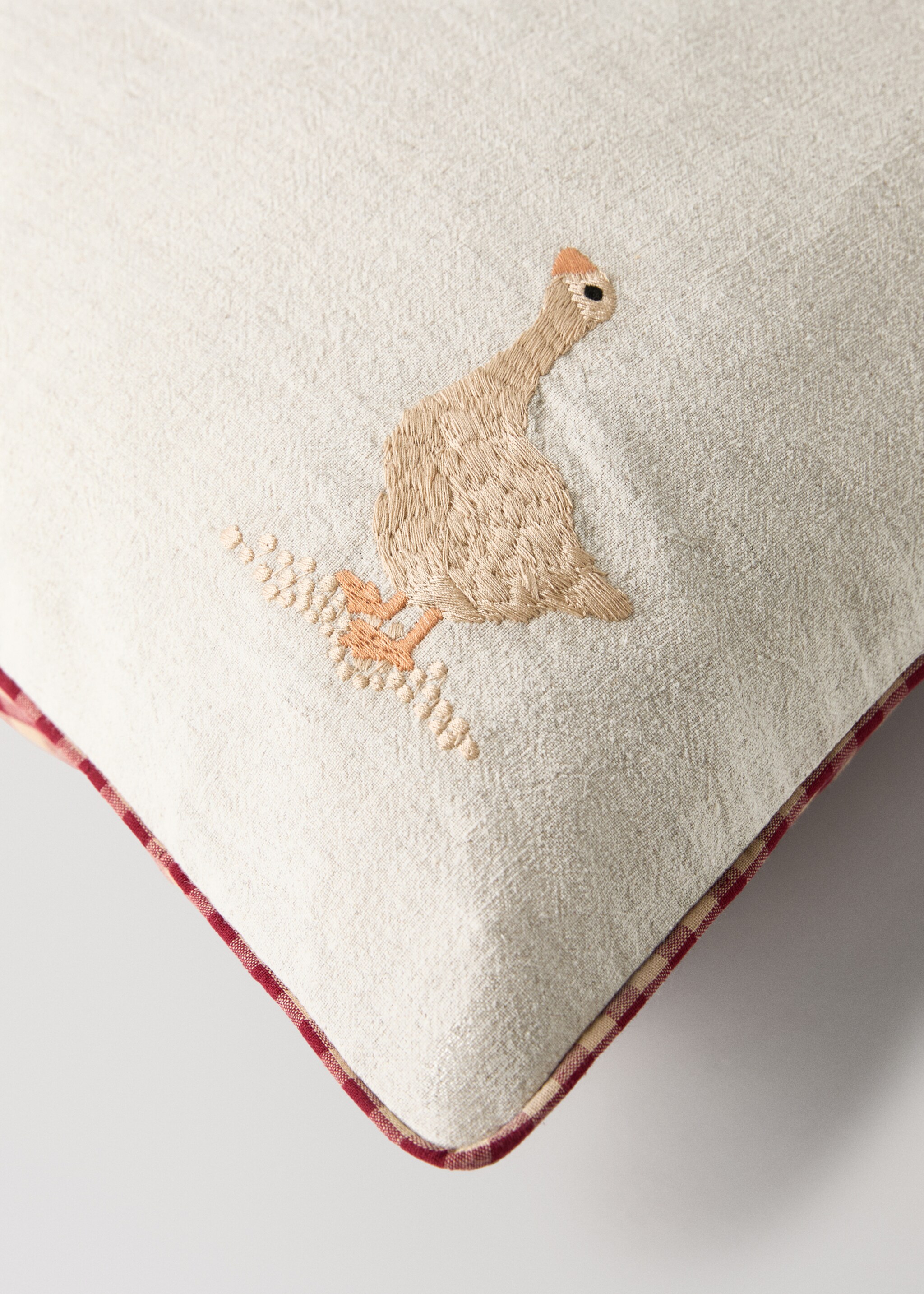 Reversible embroidered children's cushion cover 40x60cm - Details of the article 2, Sand. Ref: 17037904-00.
