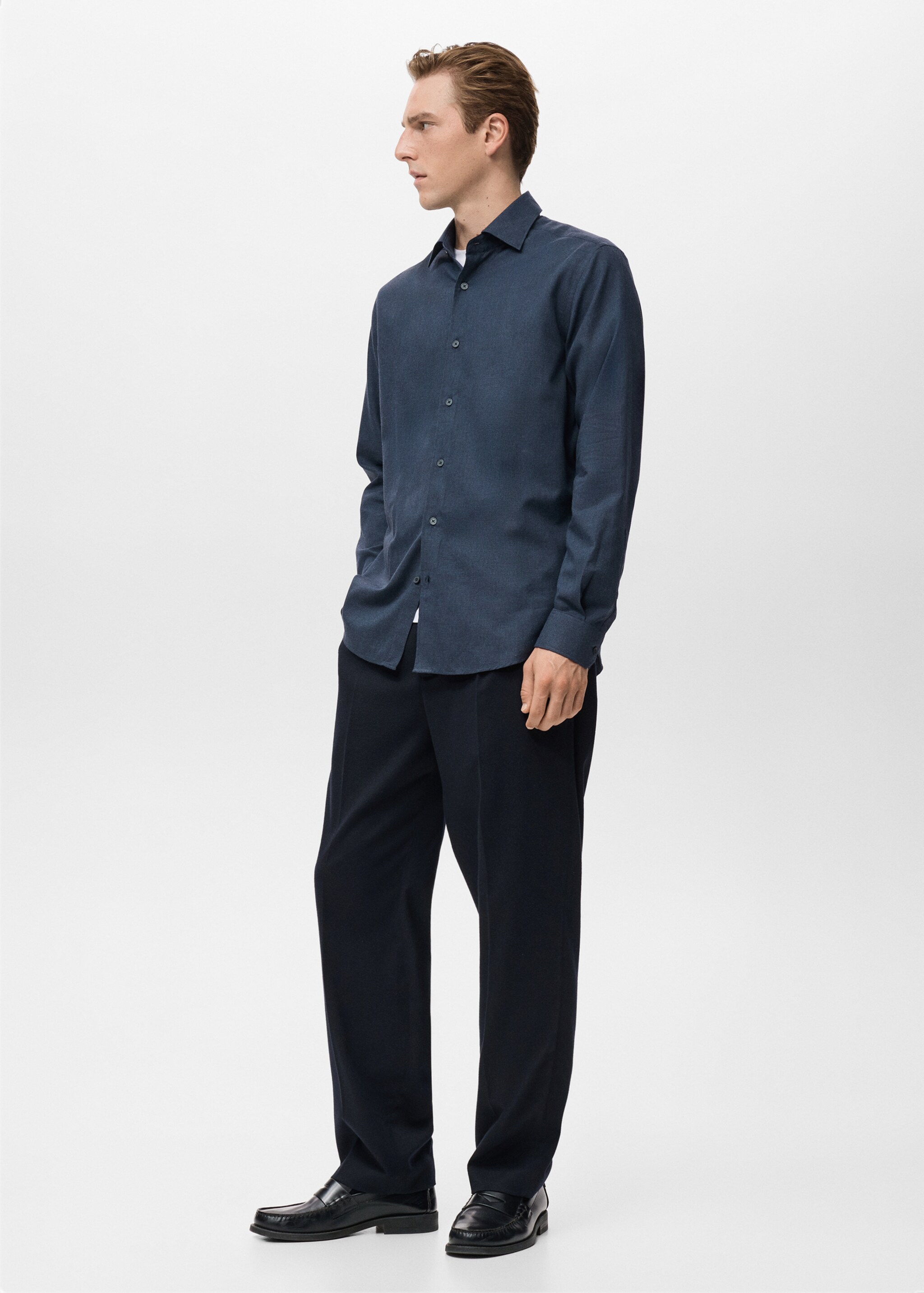 Regular-fit cotton shirt - Details of the article 2, Navy. Ref: 17037908-00.