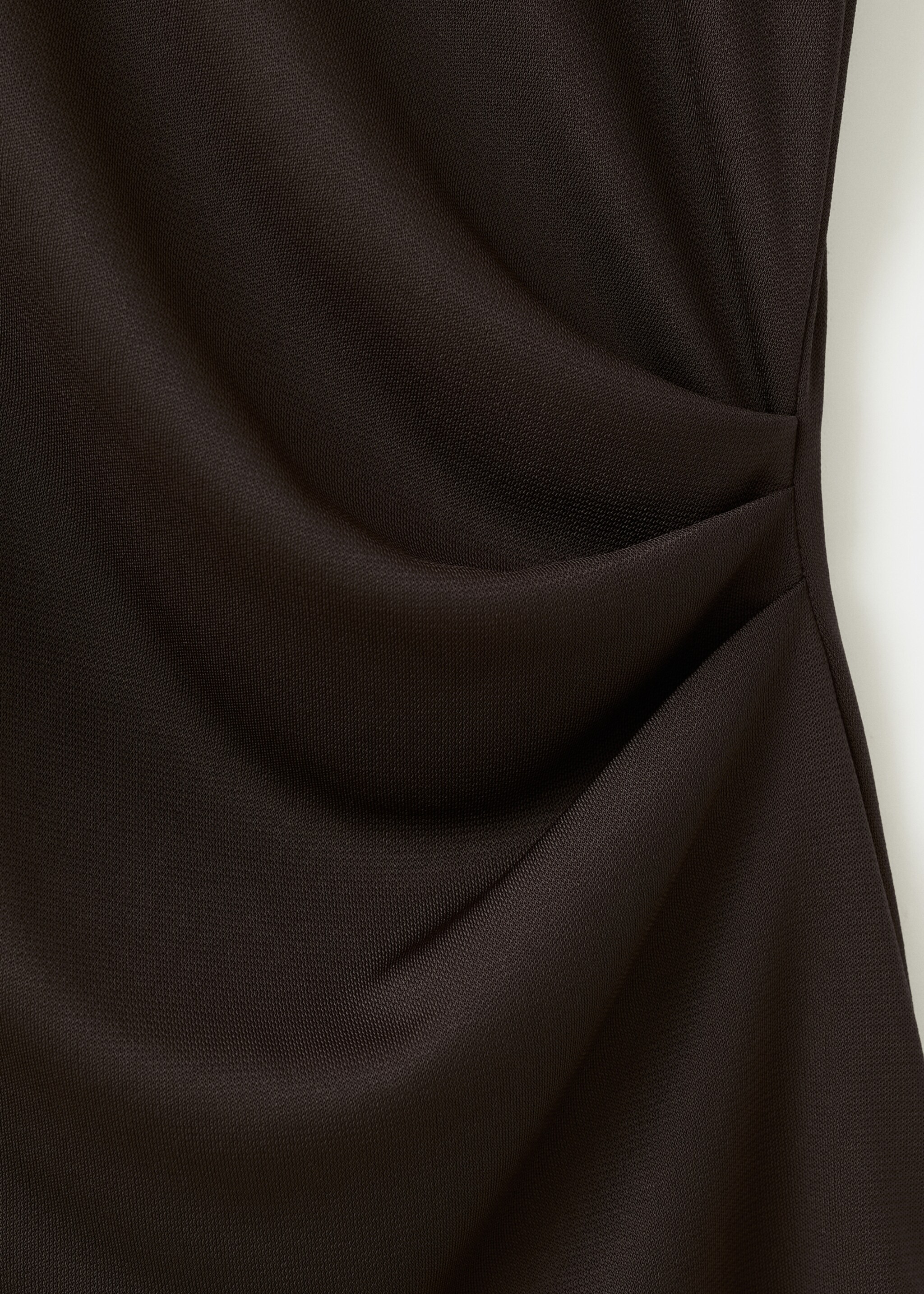 Fitted top with flared sleeves - Details of the article 8, Brown. Ref: 17037911-00.