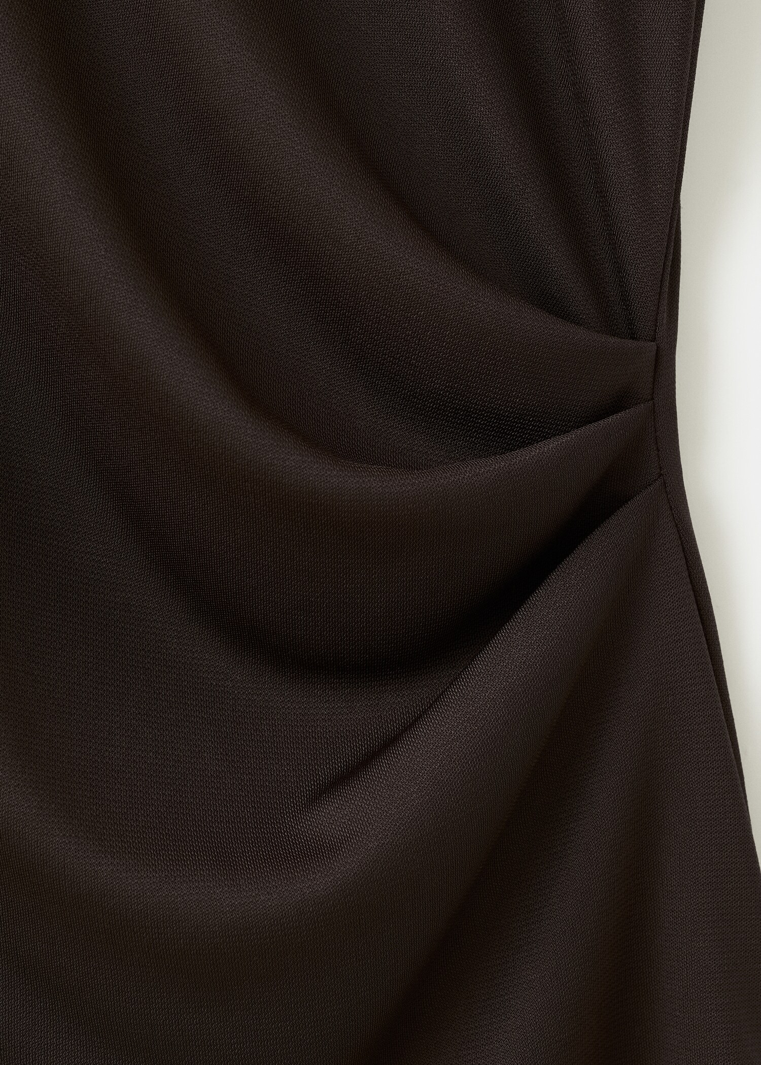 Fitted top with flared sleeves - Details of the article 8