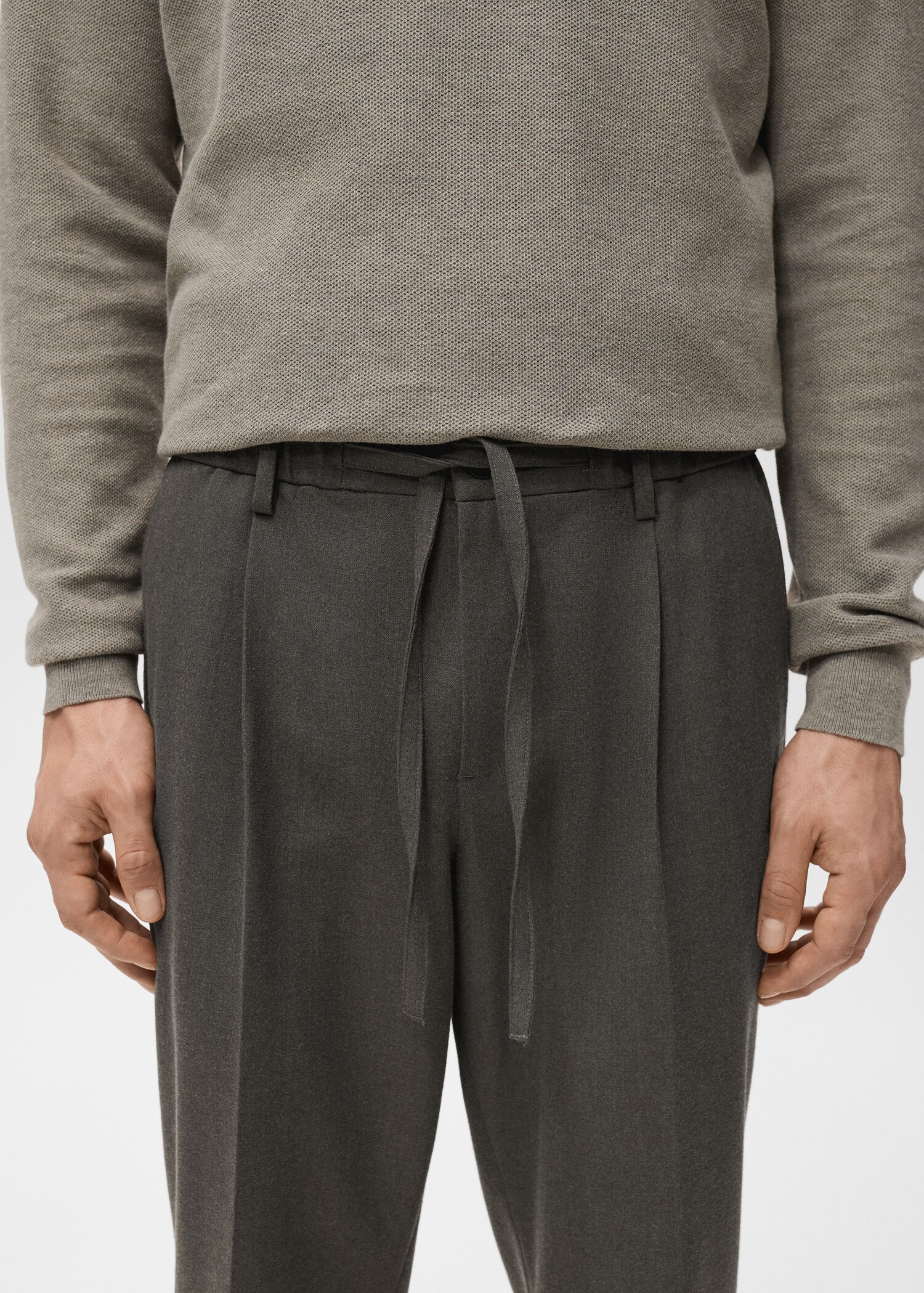 Trousers stone - Details of the article 1