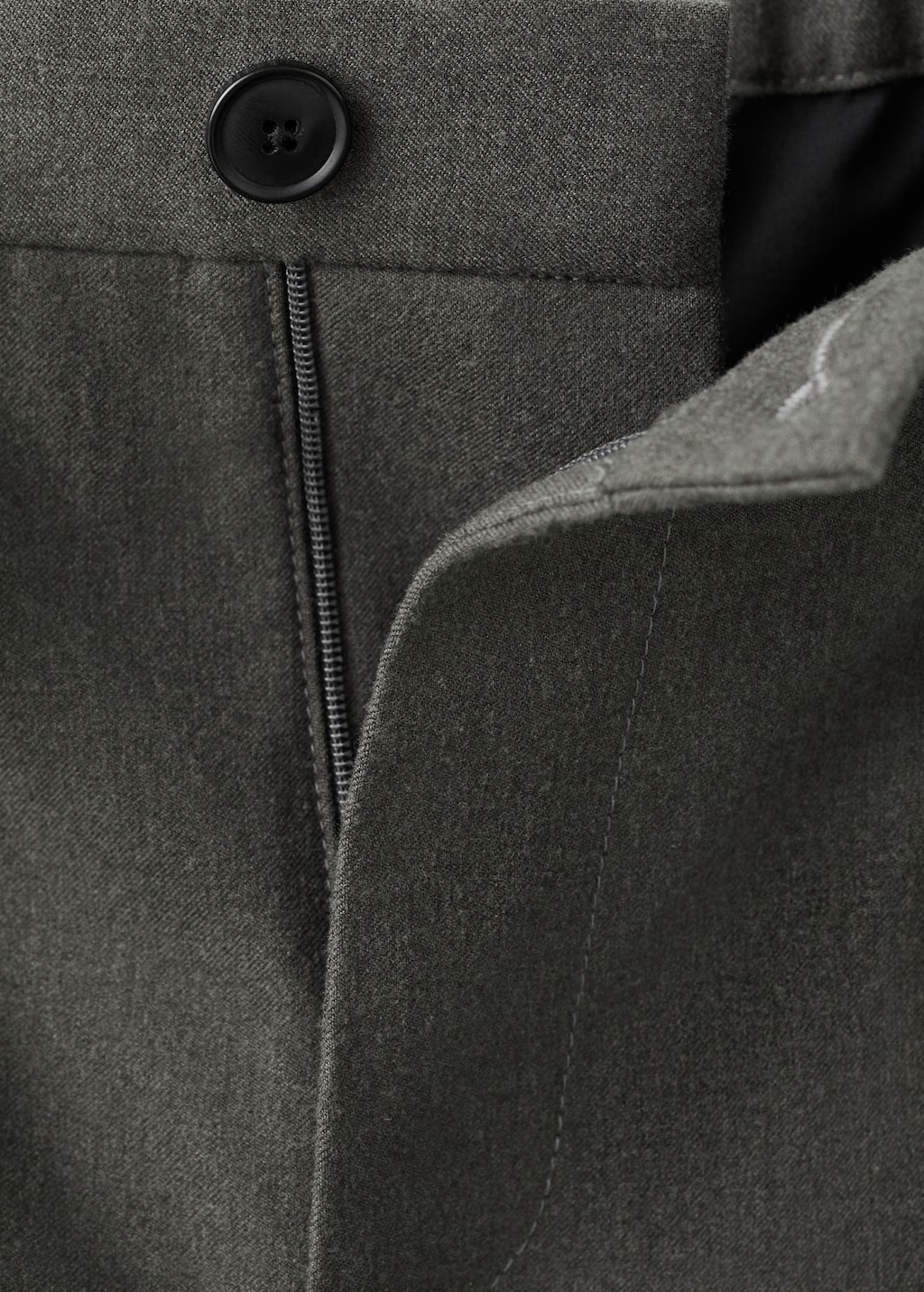 Regular fit cord pleated pants