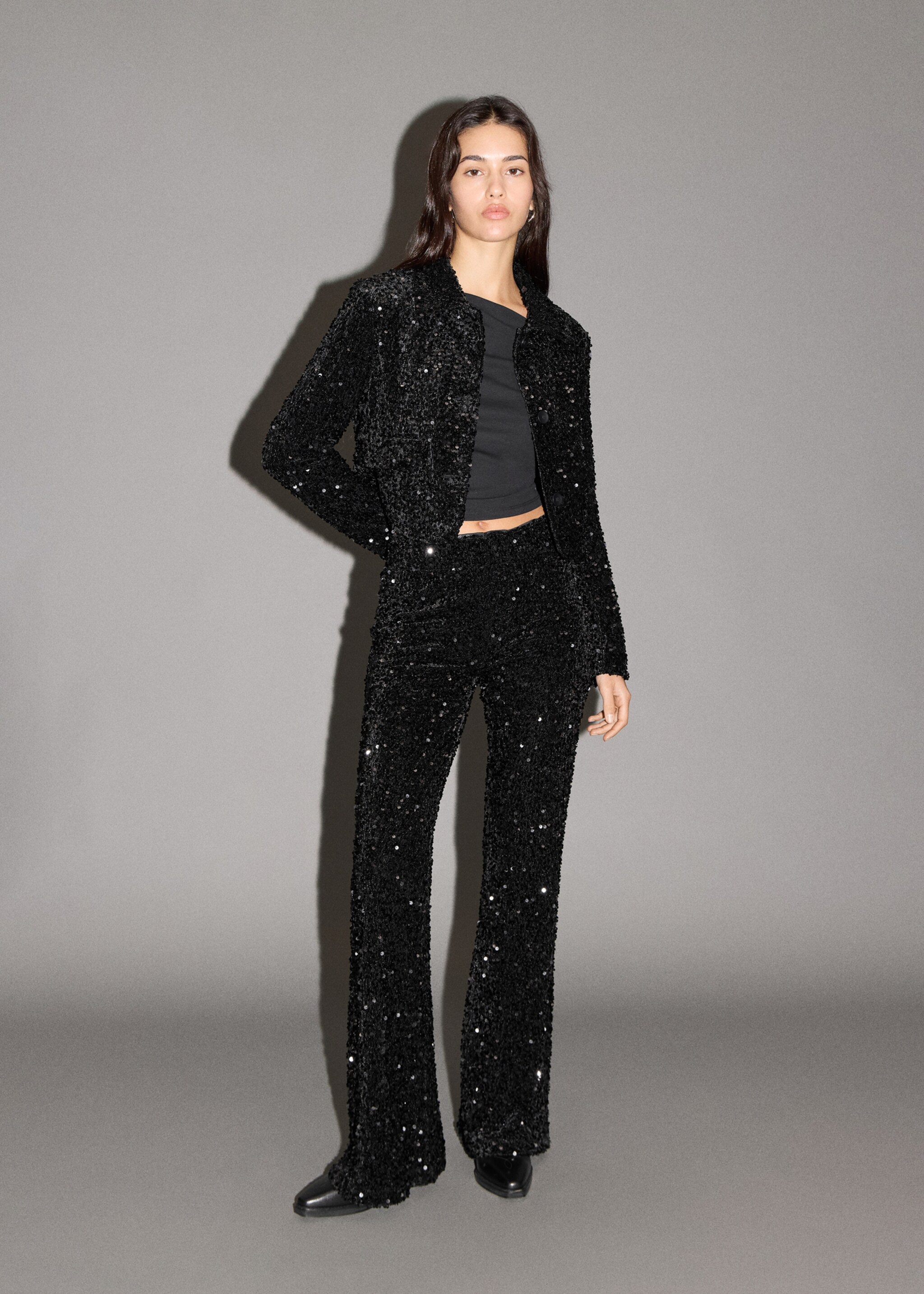 Sequin suit jacket - Details of the article 2, Black. Ref: 17038273-00.