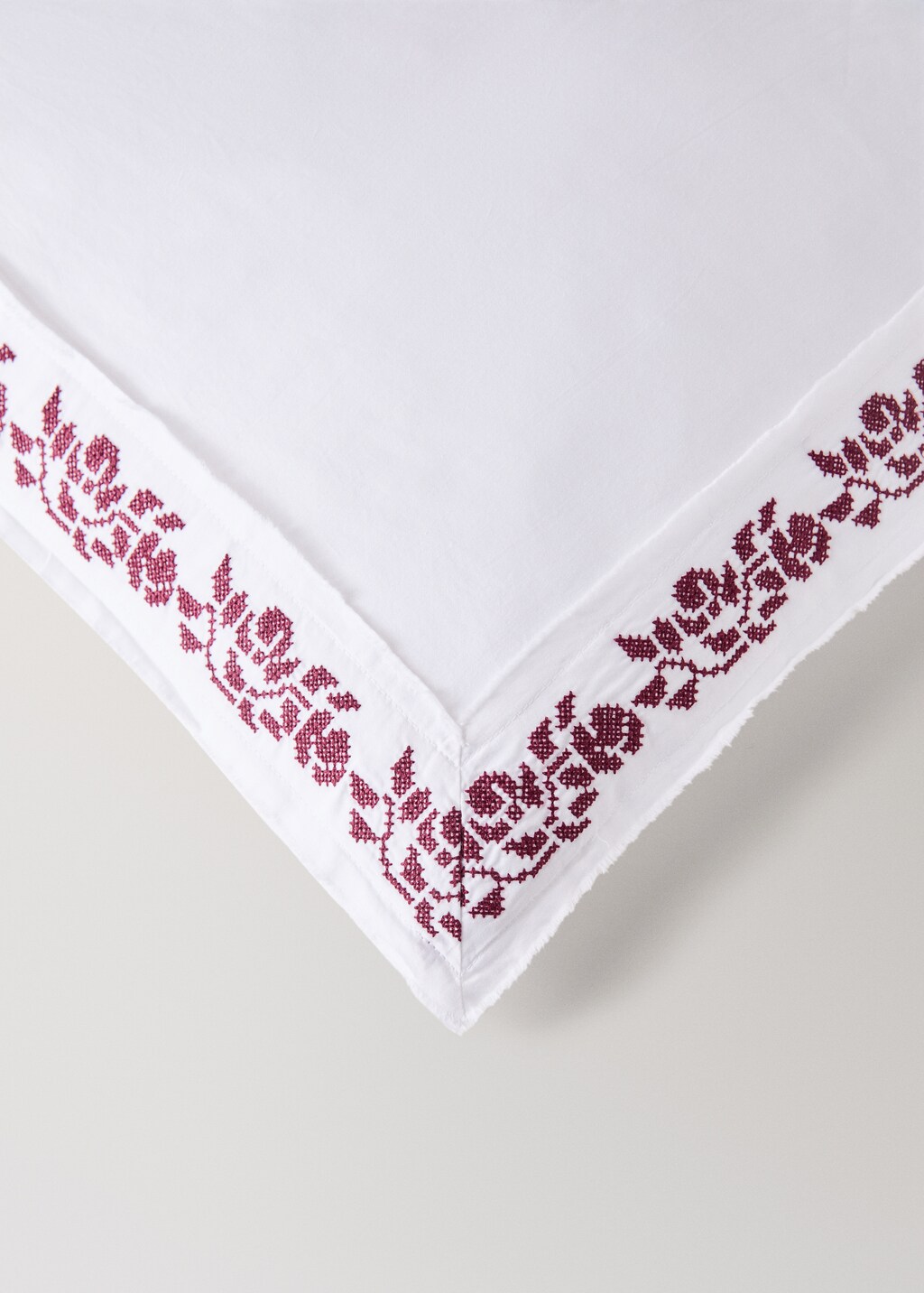 300-thread count satin cotton duvet cover with cross-stitch embroidery for / bed