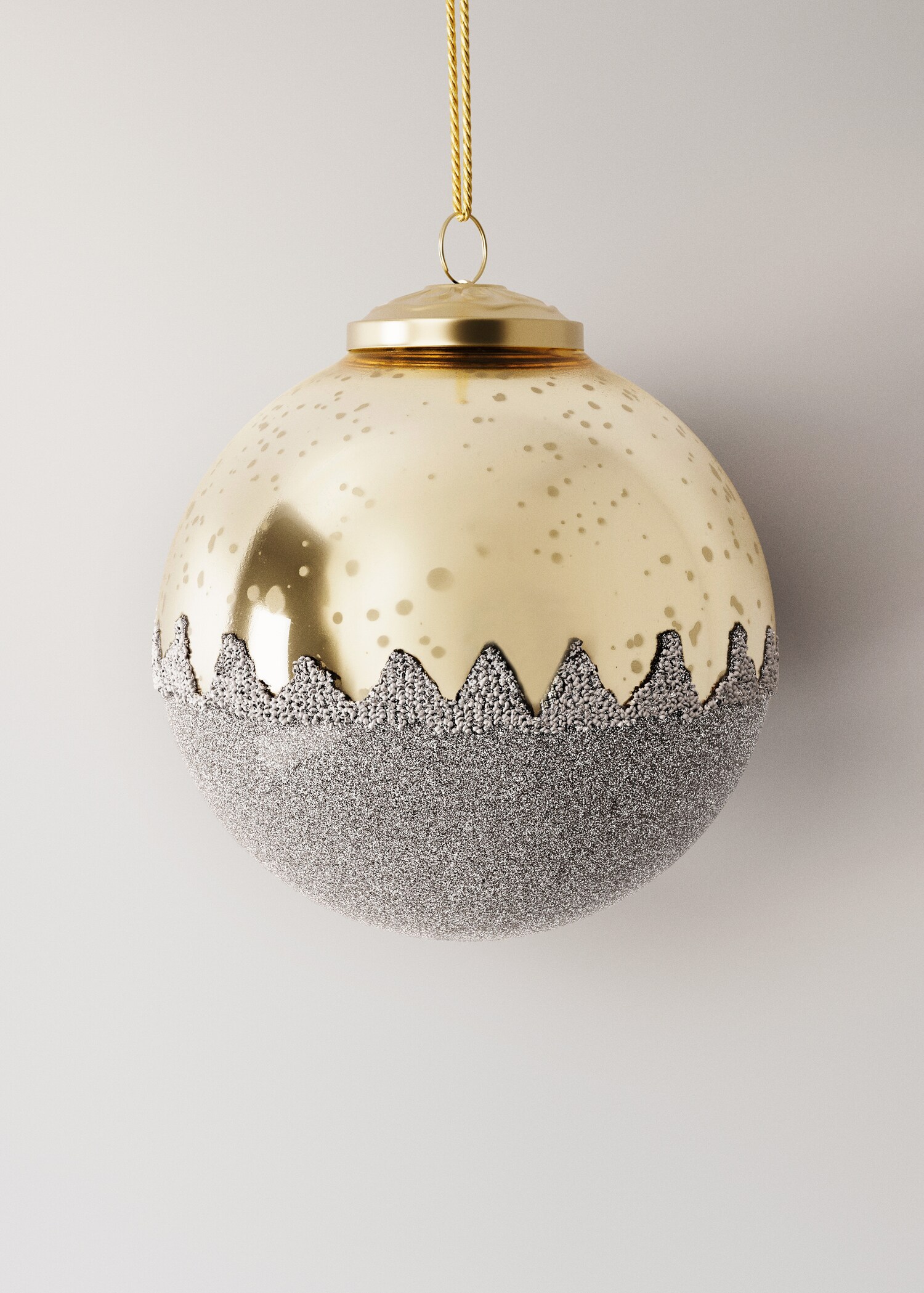 Tree decorations with snowflake detail - Details of the article 1