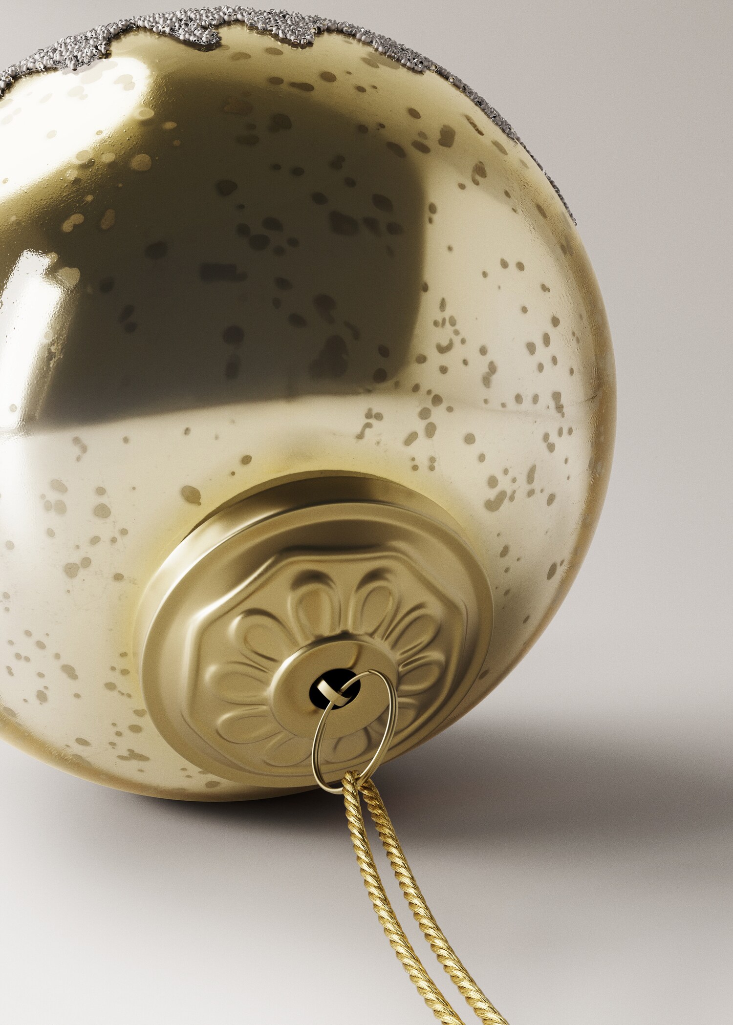 Tree decorations with snowflake detail - Details of the article 2