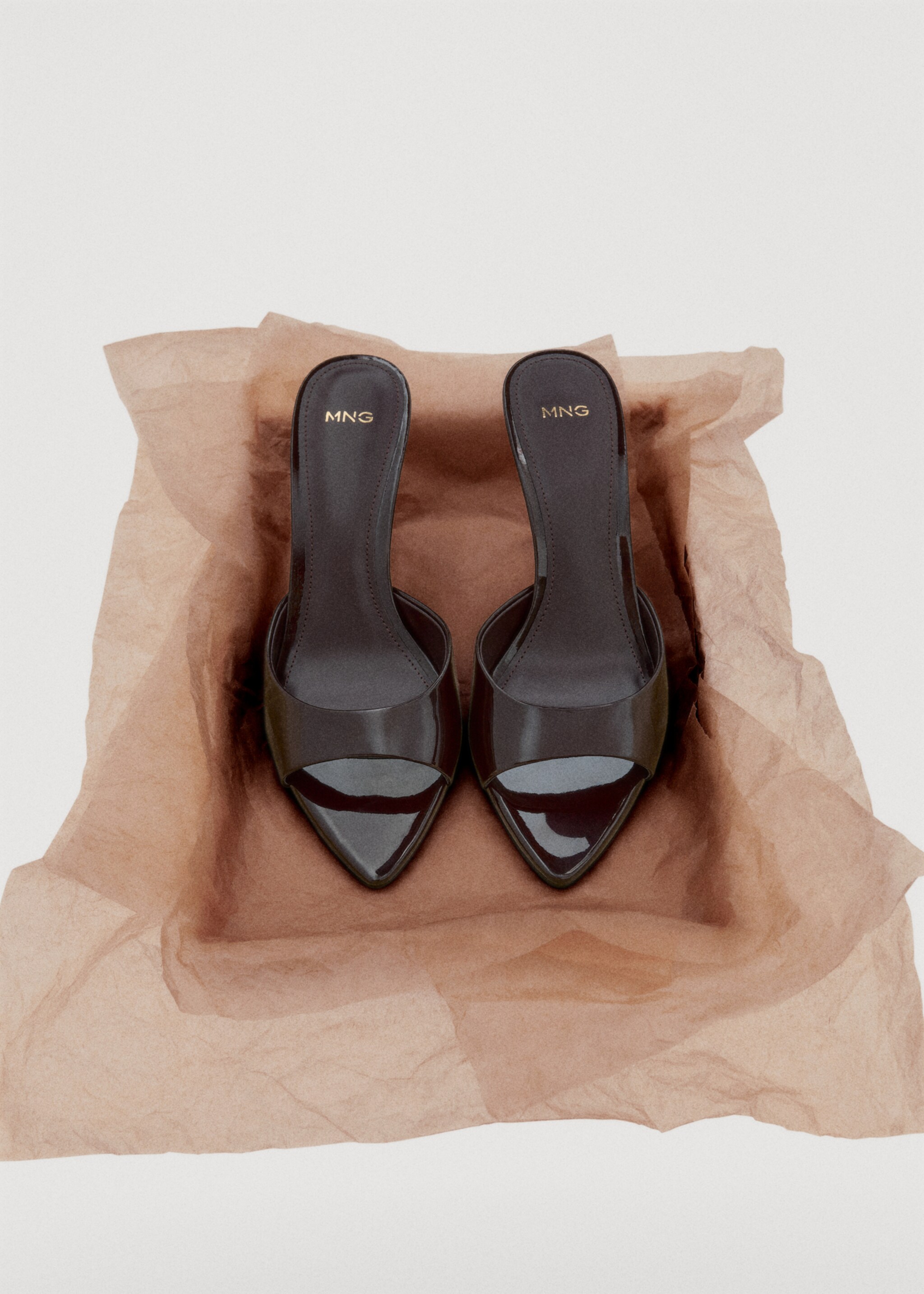 Patent leather high-heeled sandals - Details of the article 7, Burgundy. Ref: 17038637-00.
