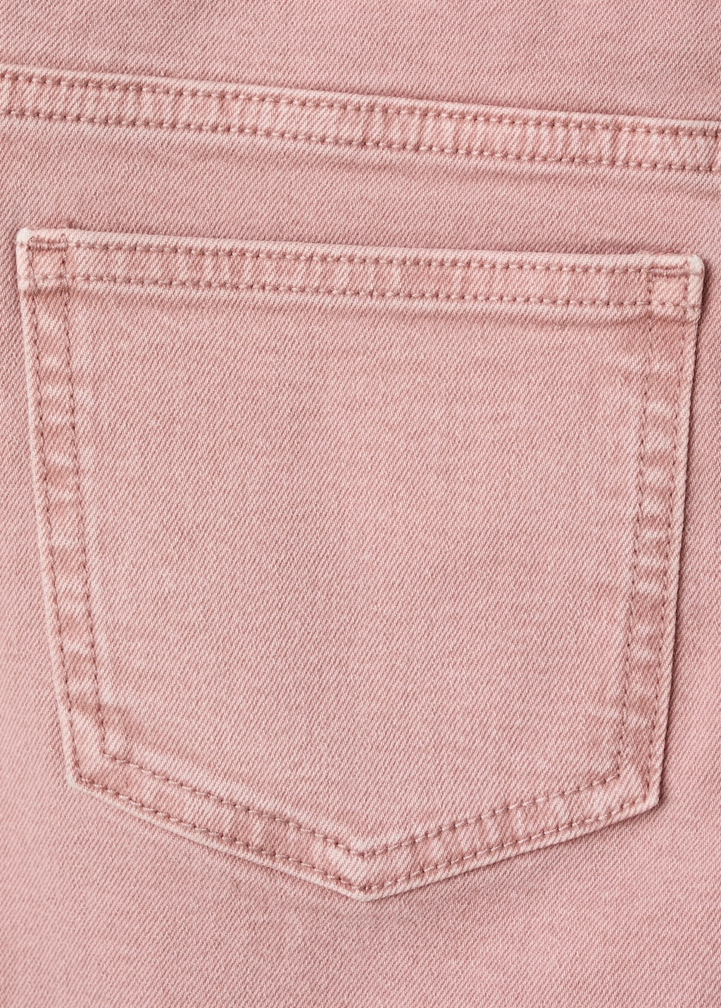 Low-waist jeans with buttons