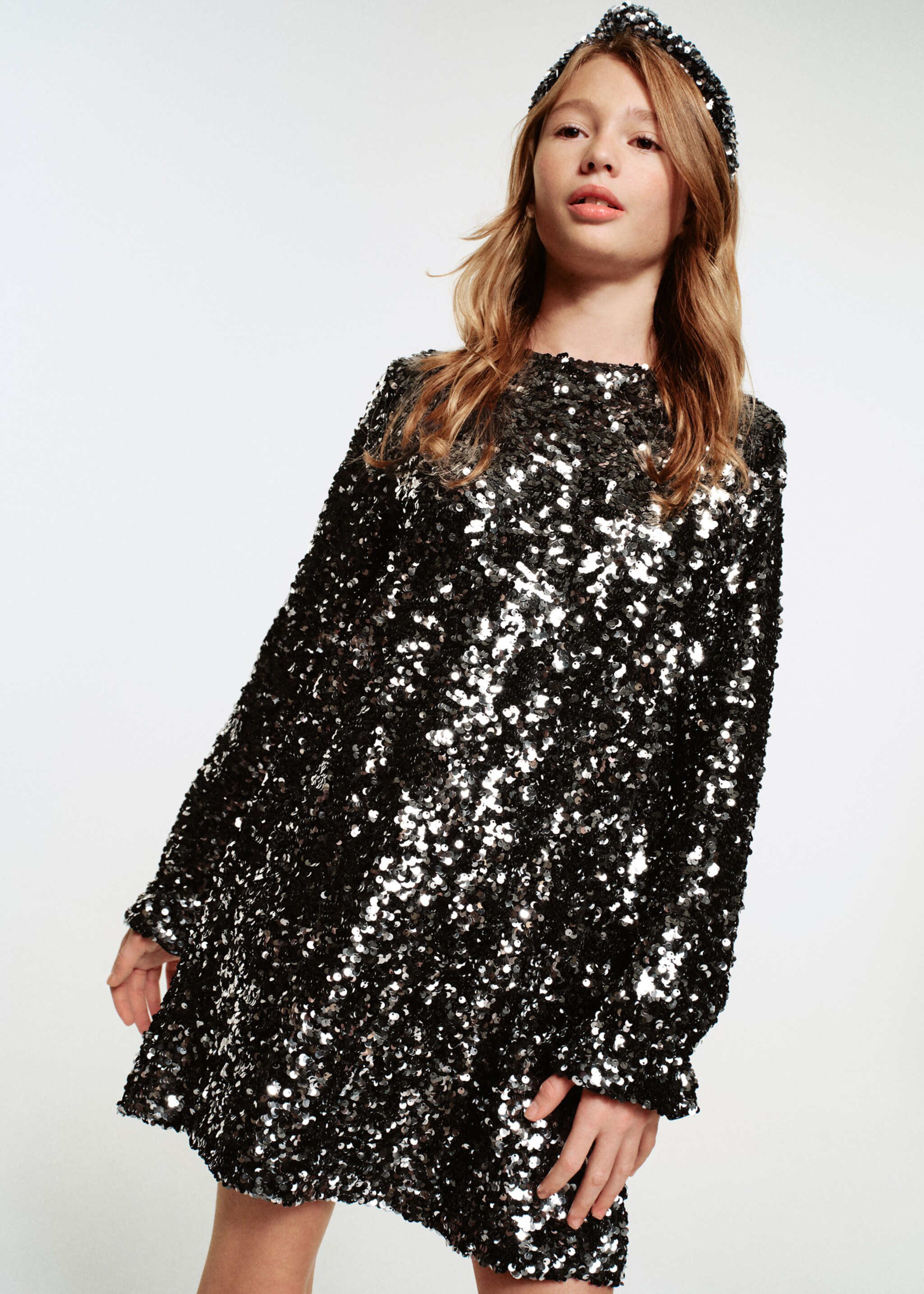 Robe à sequins - Plan moyen, Noir. Ref: 17039098-00.