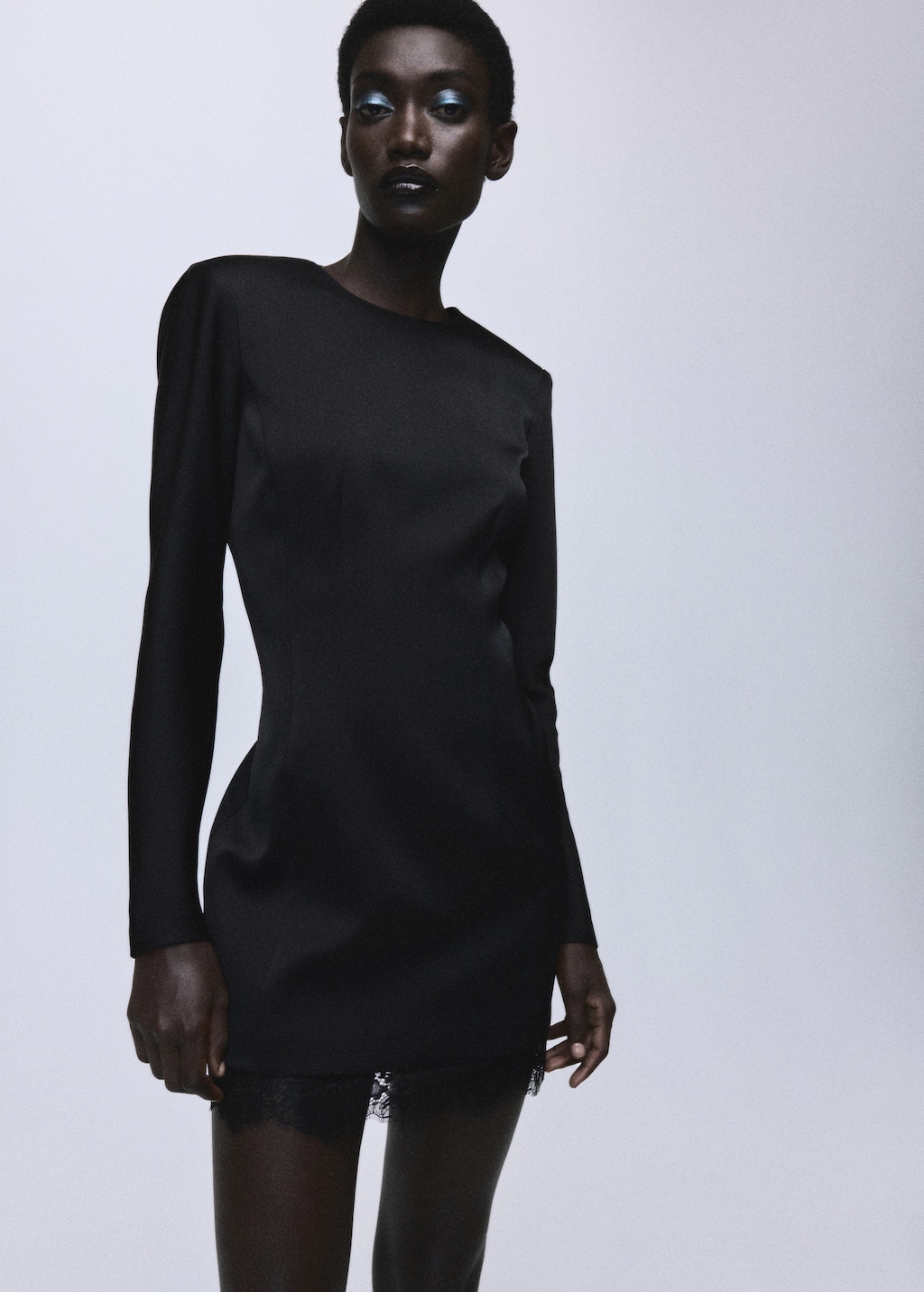 Open-back dress with lace trim hem - Women | MANGO Madagascar