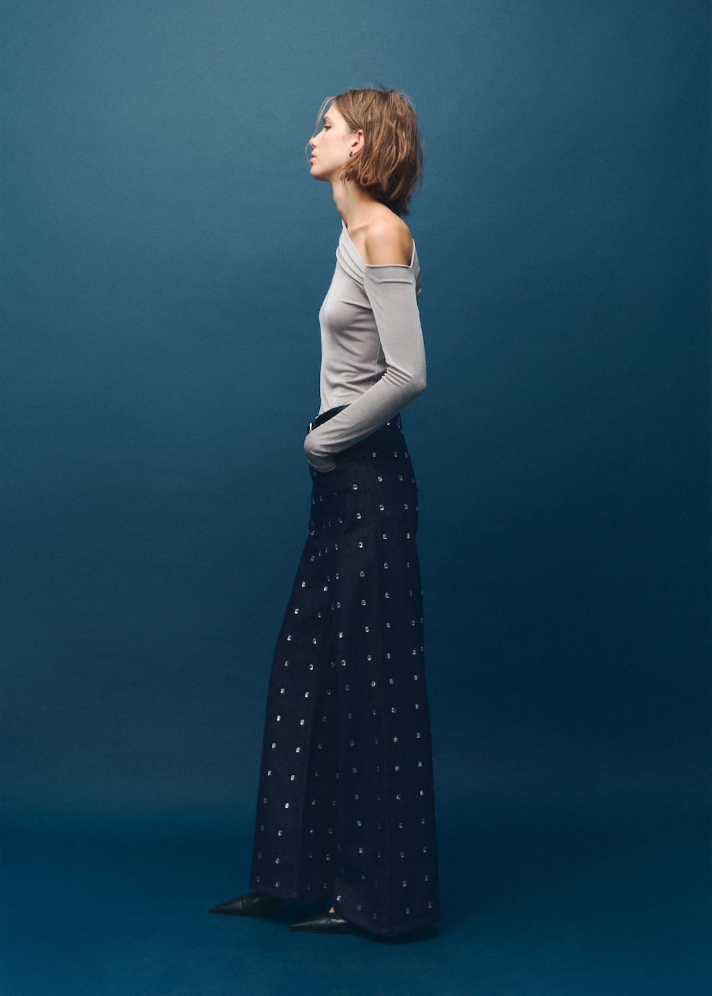 Wide-leg jeans with crystals