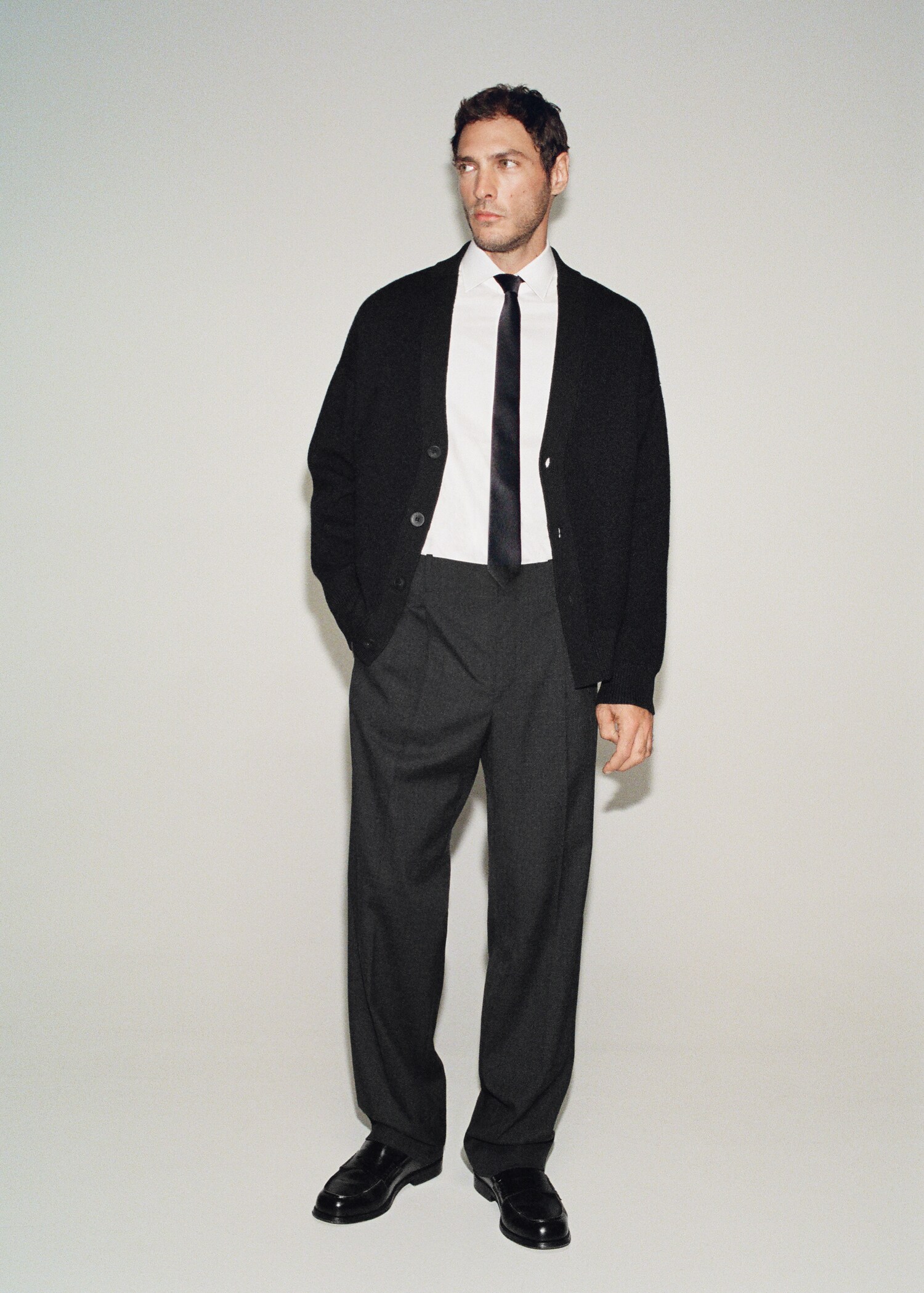 Pantalón relaxed fit pinzas - Detalle del artículo 5