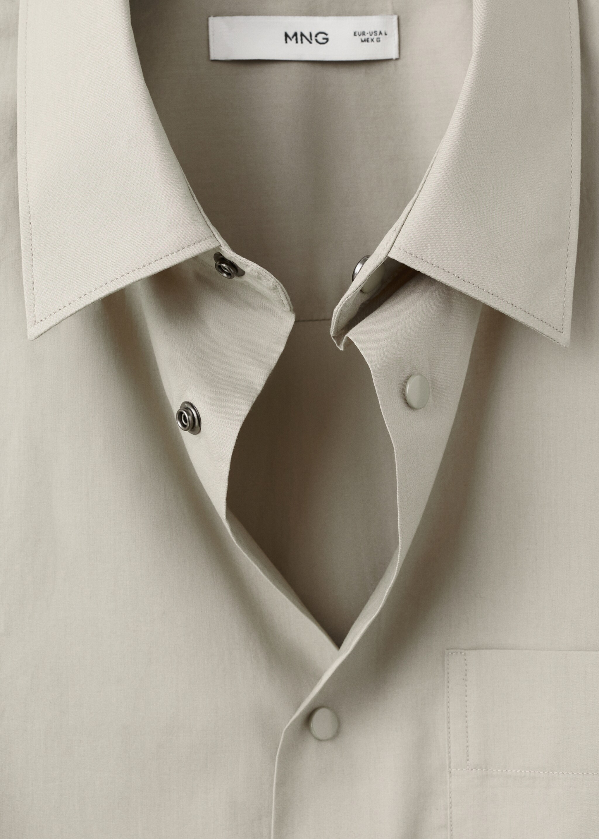 Chemise 100 % coton relaxed fit - Détail de l'article 8, Beige. Ref: 17039208-00.