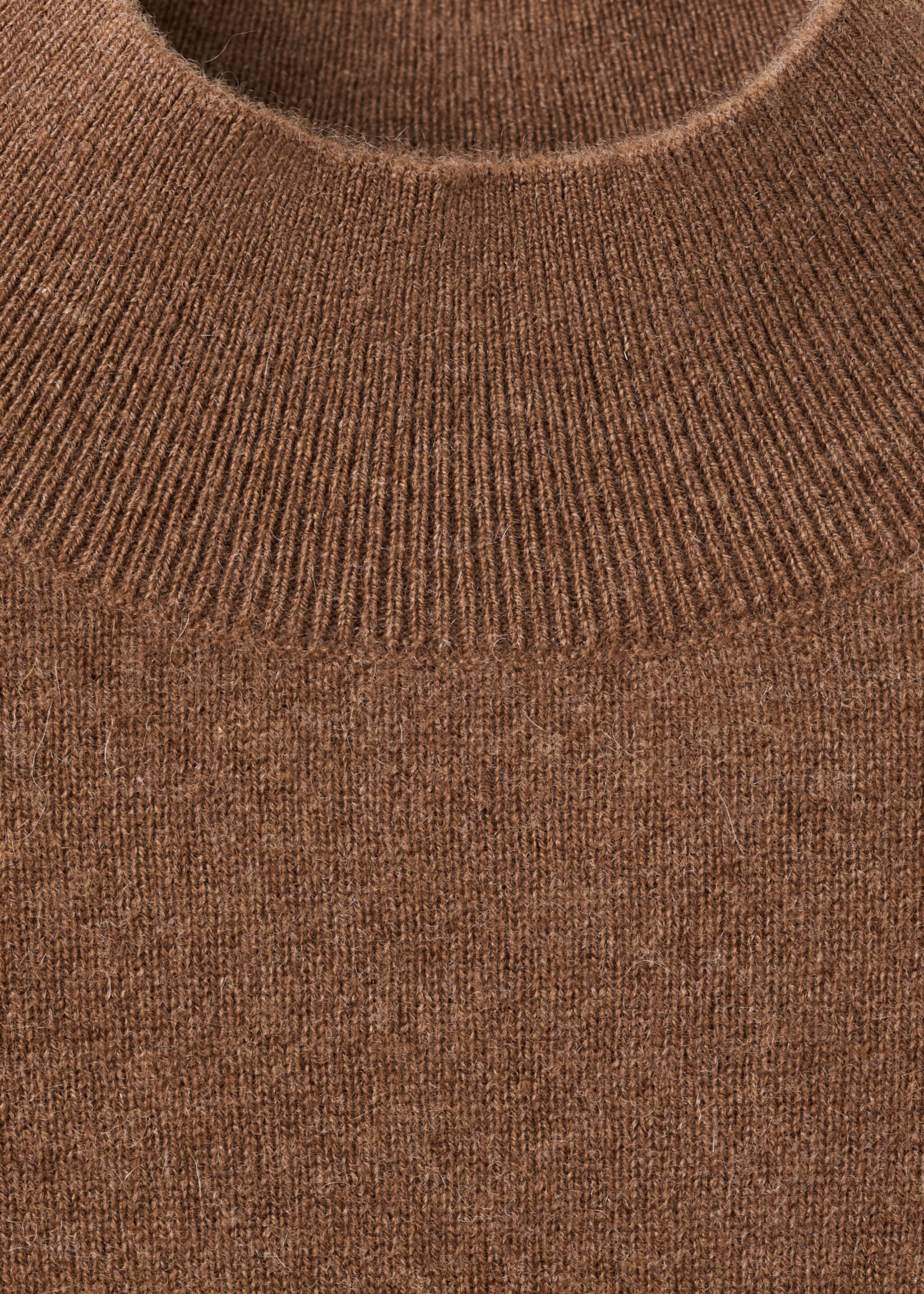 100% cashmere sweater with perkins neck - Details of the article 8, Tobacco Brown. Ref: 17039606-00.