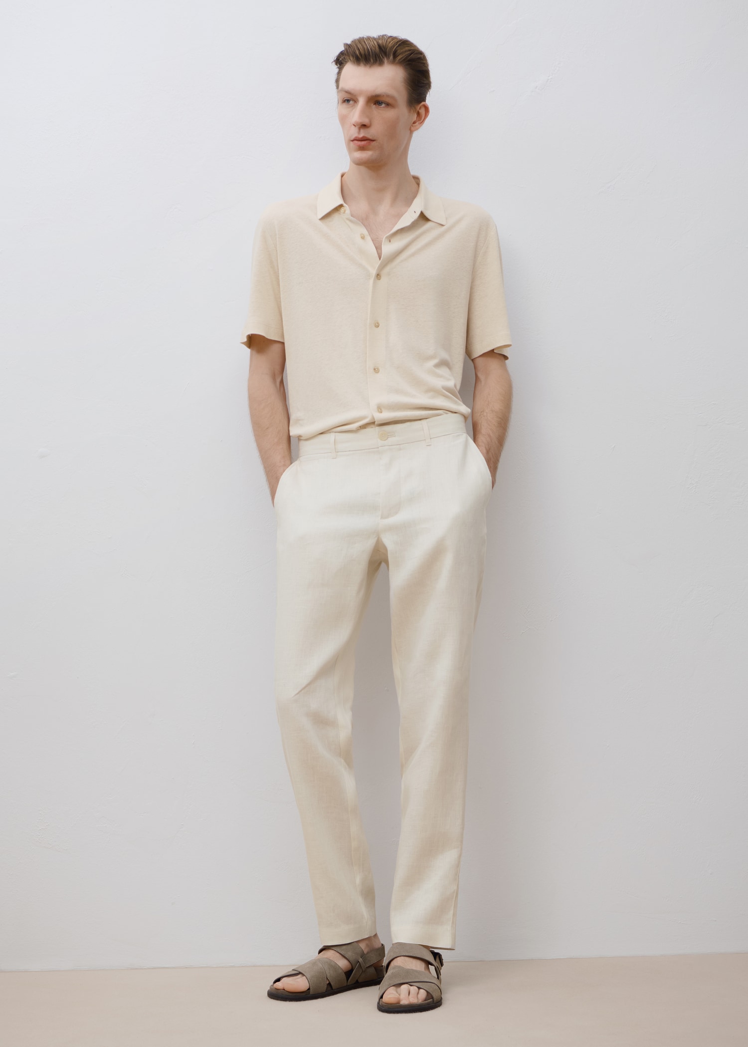 Slim-fit 100% linen trousers - Details of the article 5