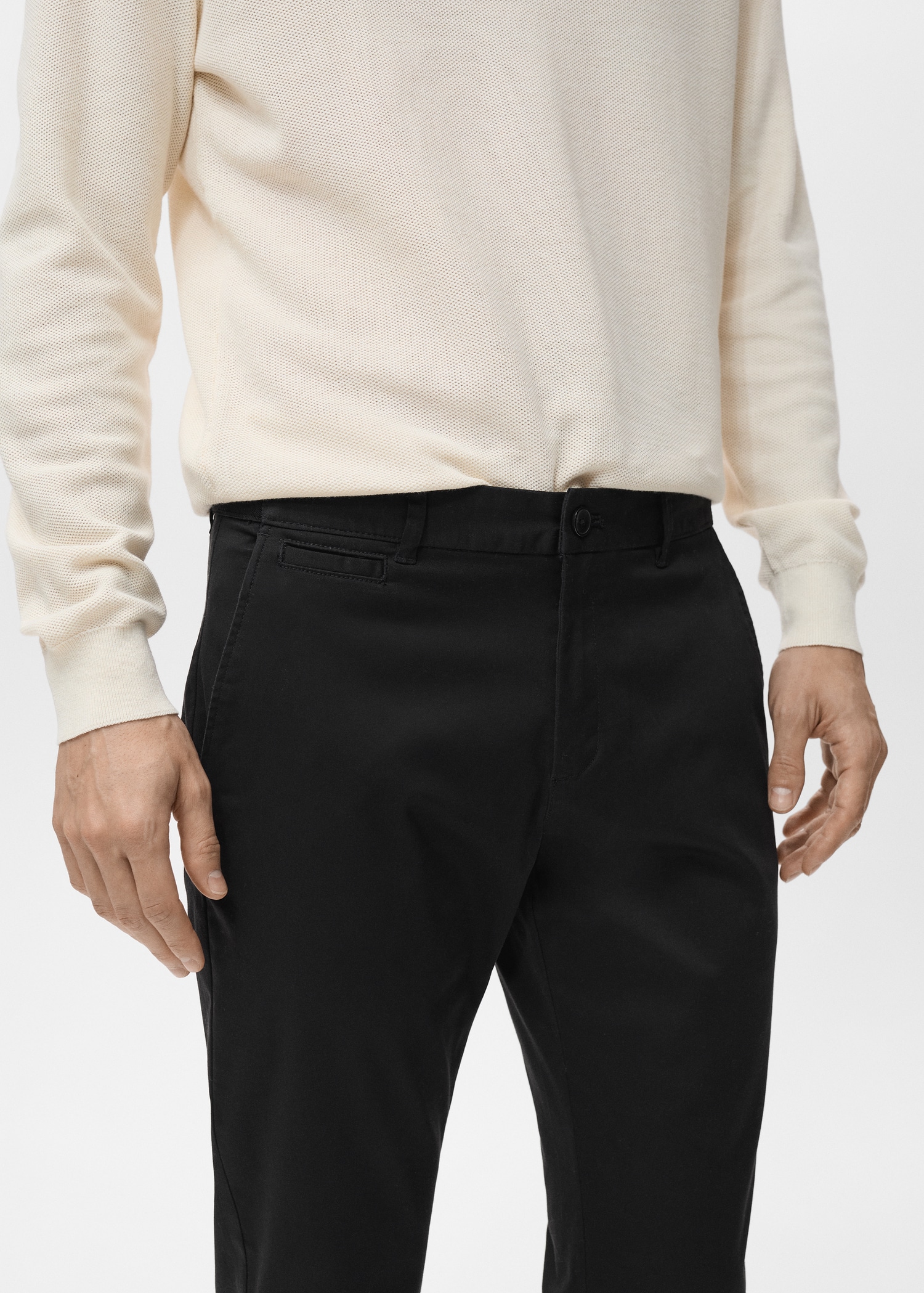 Prato cropped tapered chino pants - Men | MANGO USA