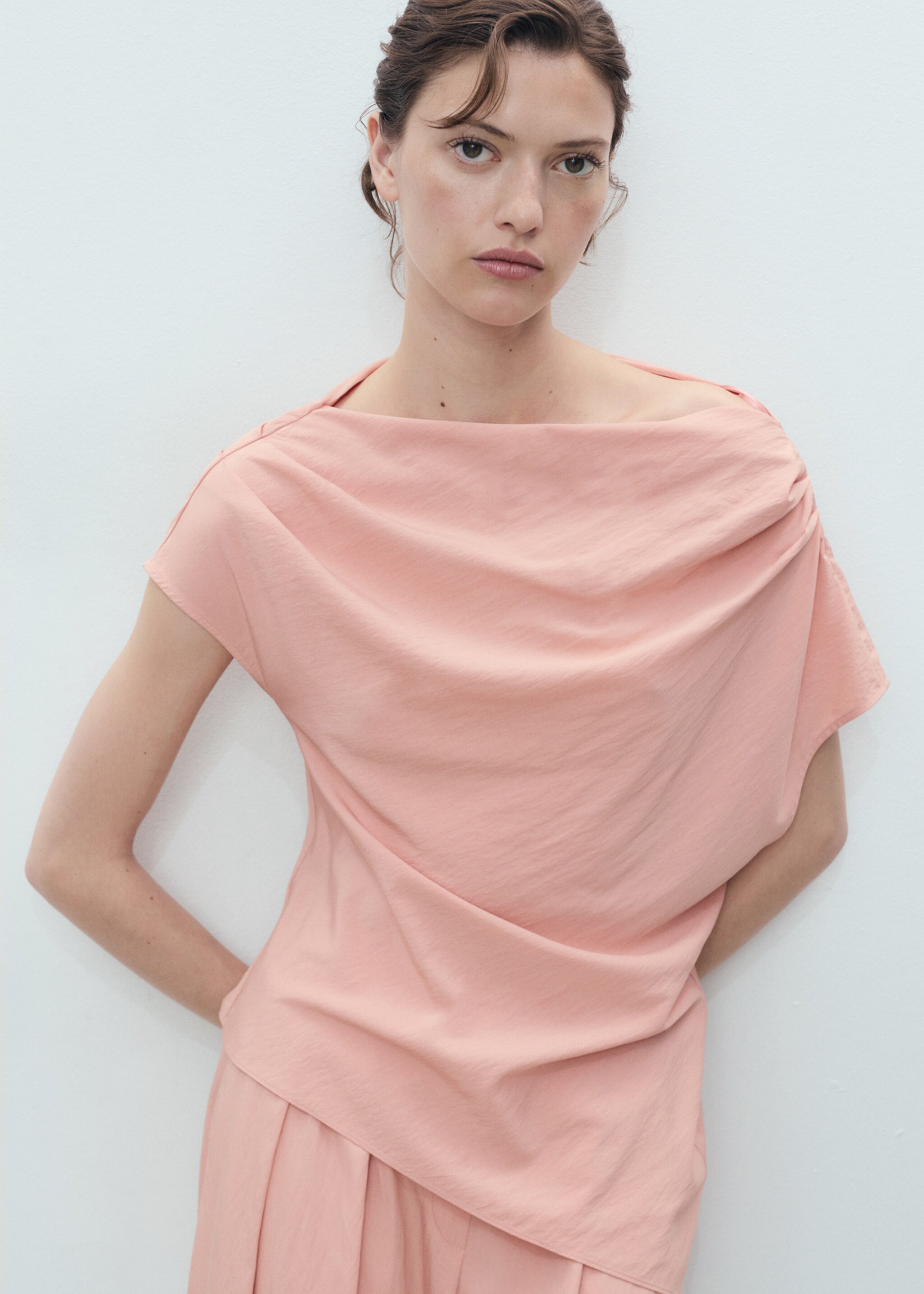 Draped asymmetrical blouse - Medium plane