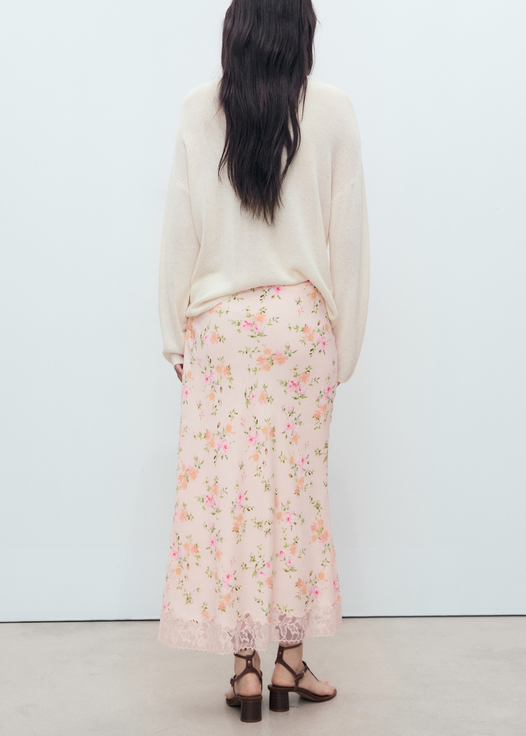 Mango Floral skirt with lace detail