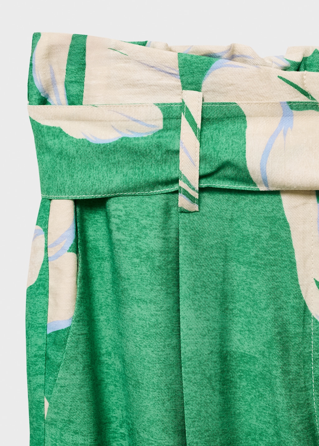 Printed pants with belt