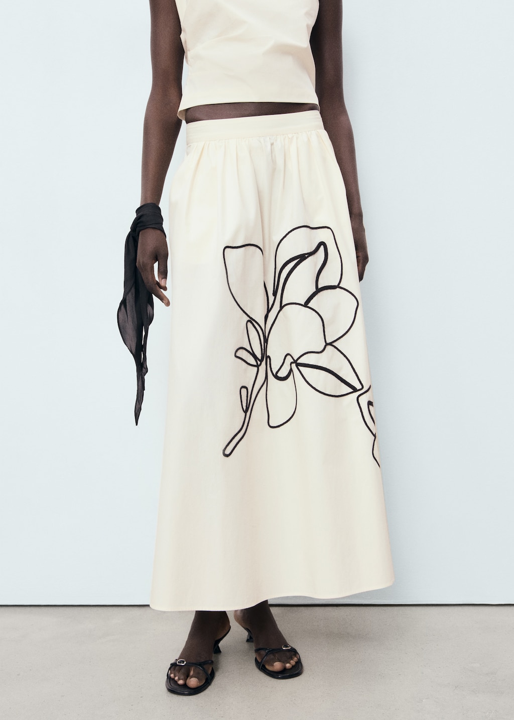 Embroidered cotton skirt