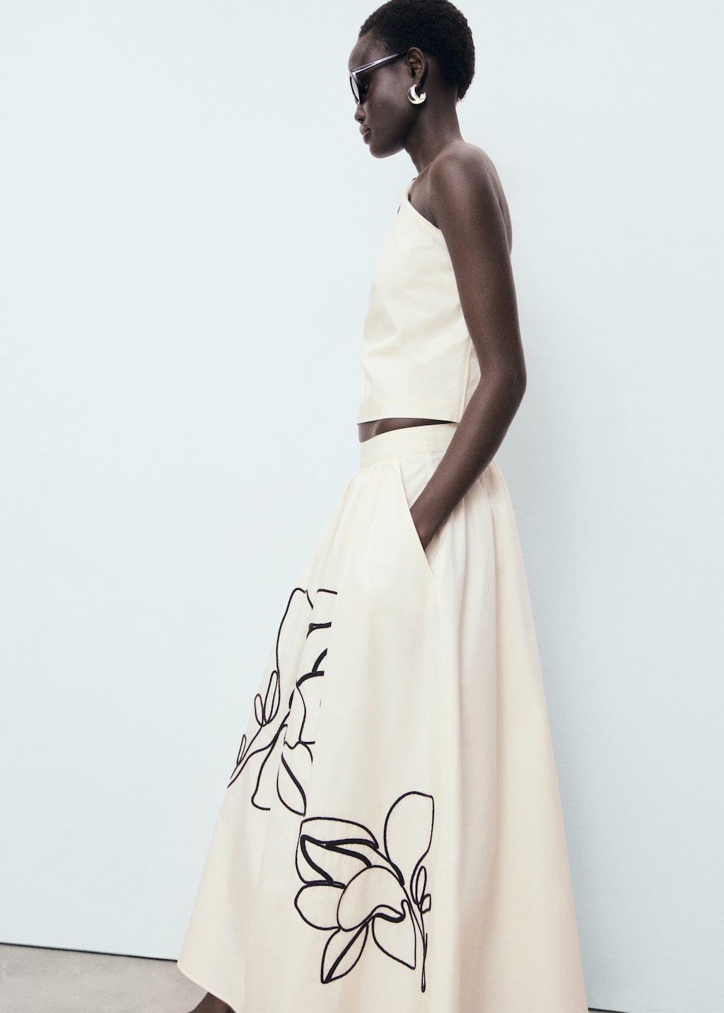 Embroidered cotton skirt - image 4