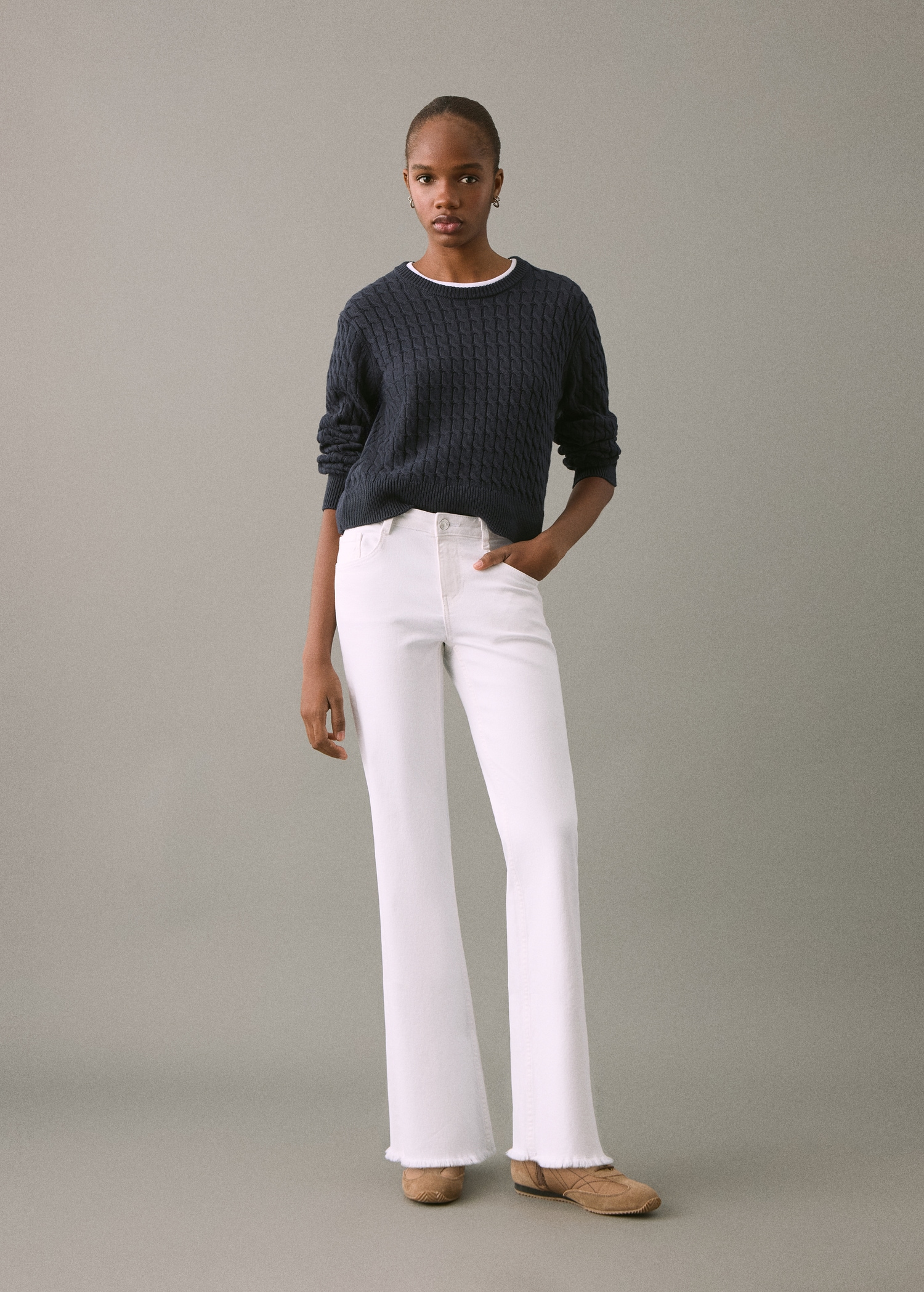 Frayed low-rise skinny jeans