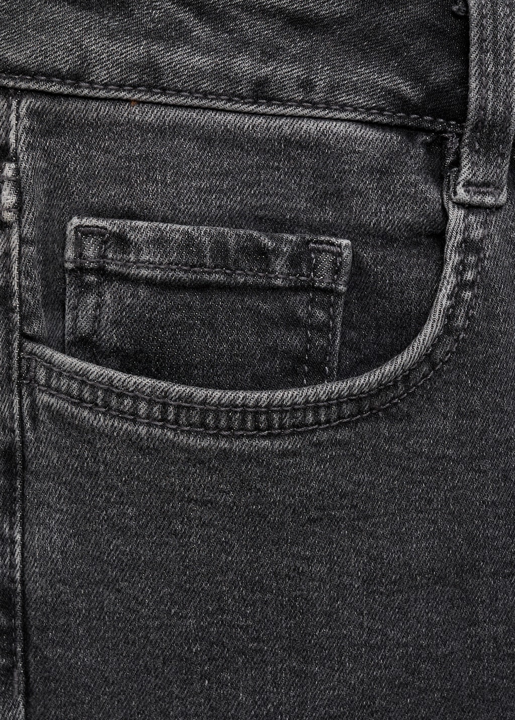 Frayed low-rise skinny jeans