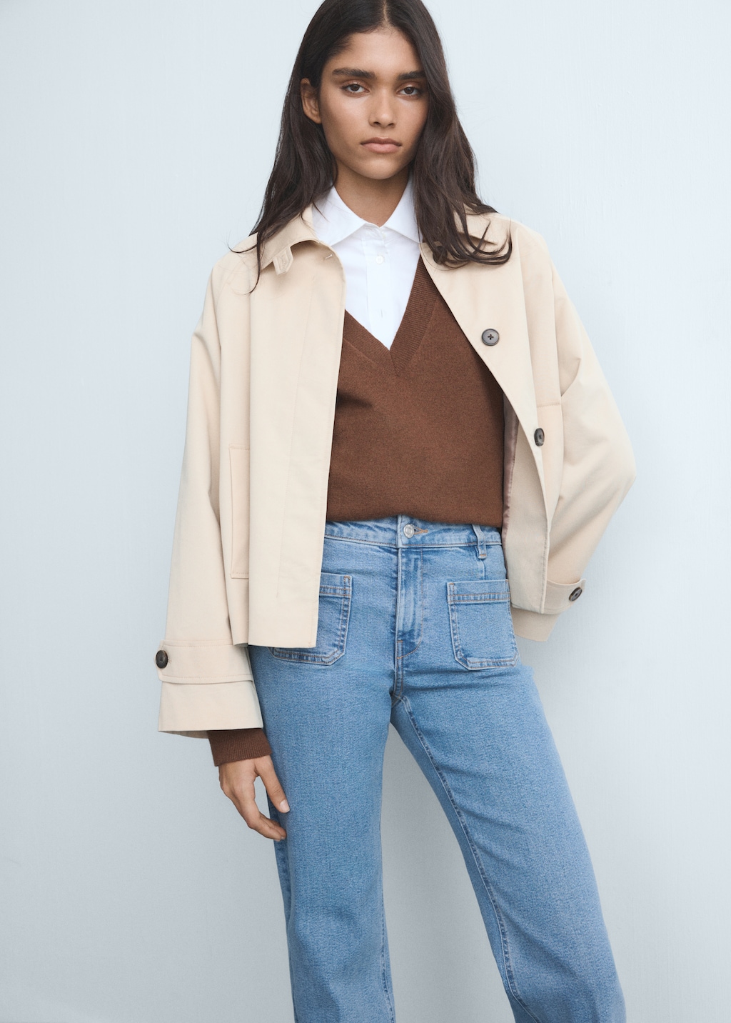 Flared cropped jeans with pockets - image 4