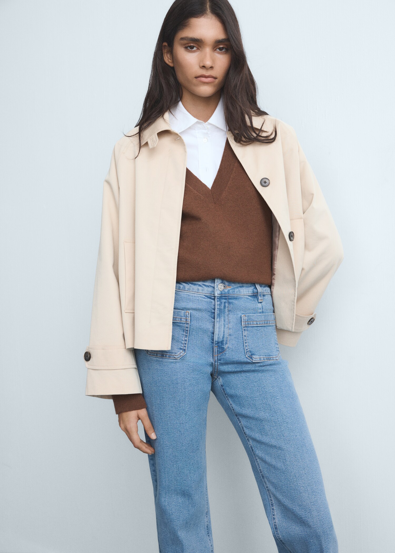 Flared cropped jeans with pockets - Details of the article 1