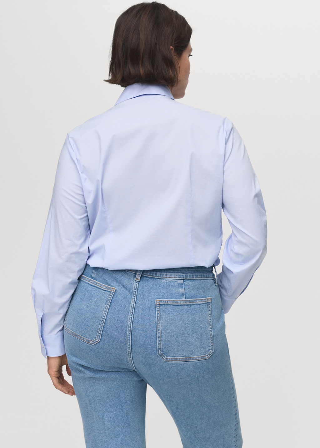 Flared cropped jeans with pockets