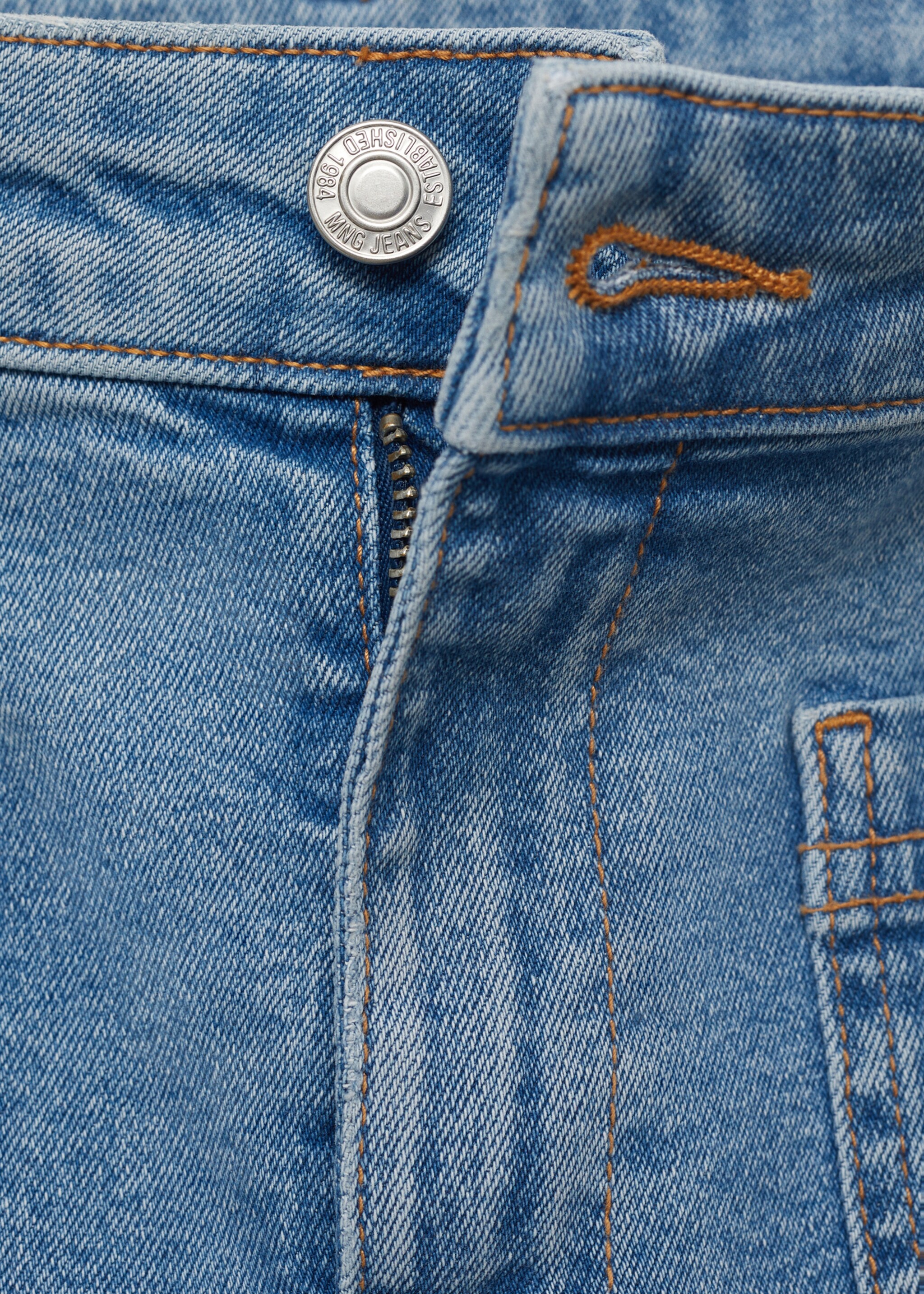 Flared-Jeans mit Taschen in Cropped-Länge - Detail des Artikels 8