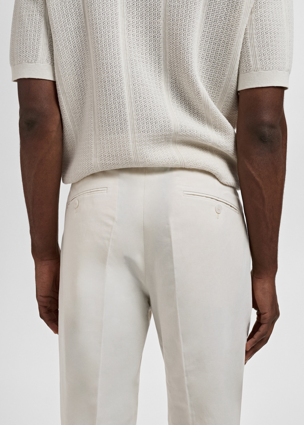 Slim-fit pleated linen pants