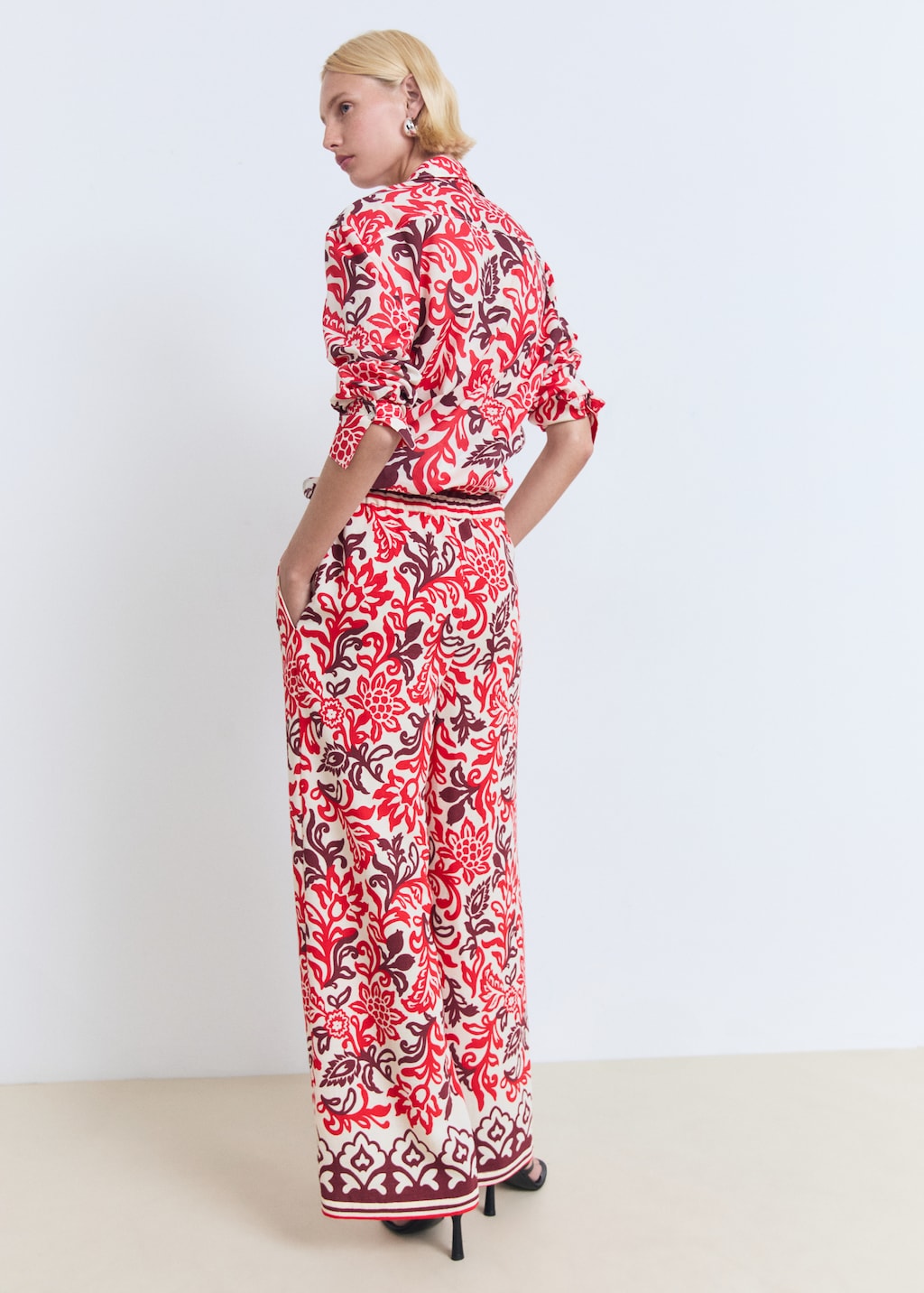 Flowy printed trousers